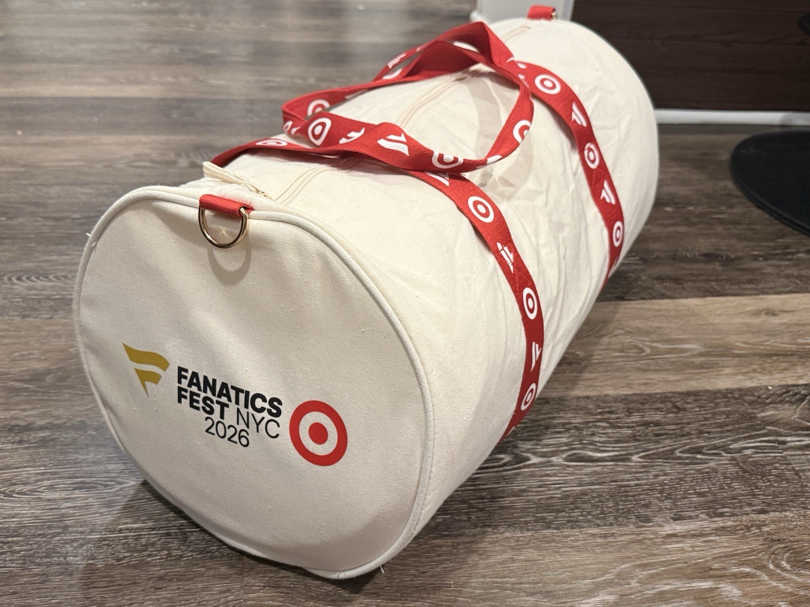 Fanatics Fest NYC 2026 Target Logo White Zip Duffel Bag Adjustable Strap