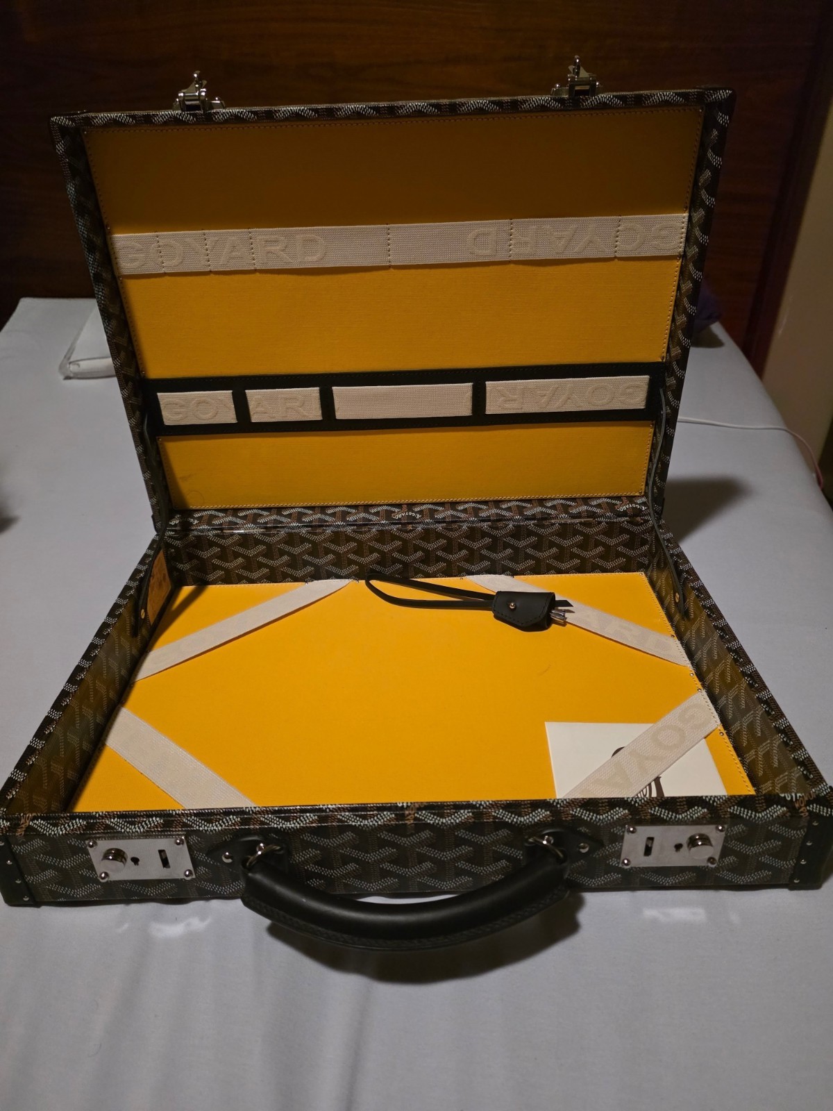 Goyard Manoir PM Document Case. Authentic Hard Briefcase. Excellent Condition