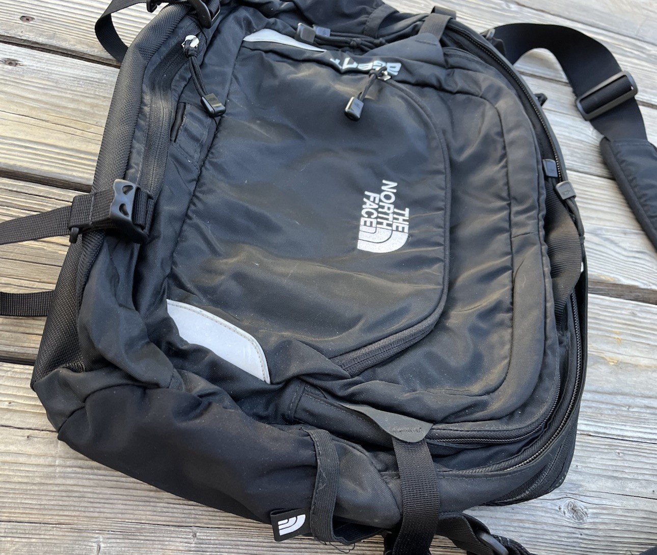 The North Face Agent Laptop School Bag Briefcase Messenger Multipocket – Black