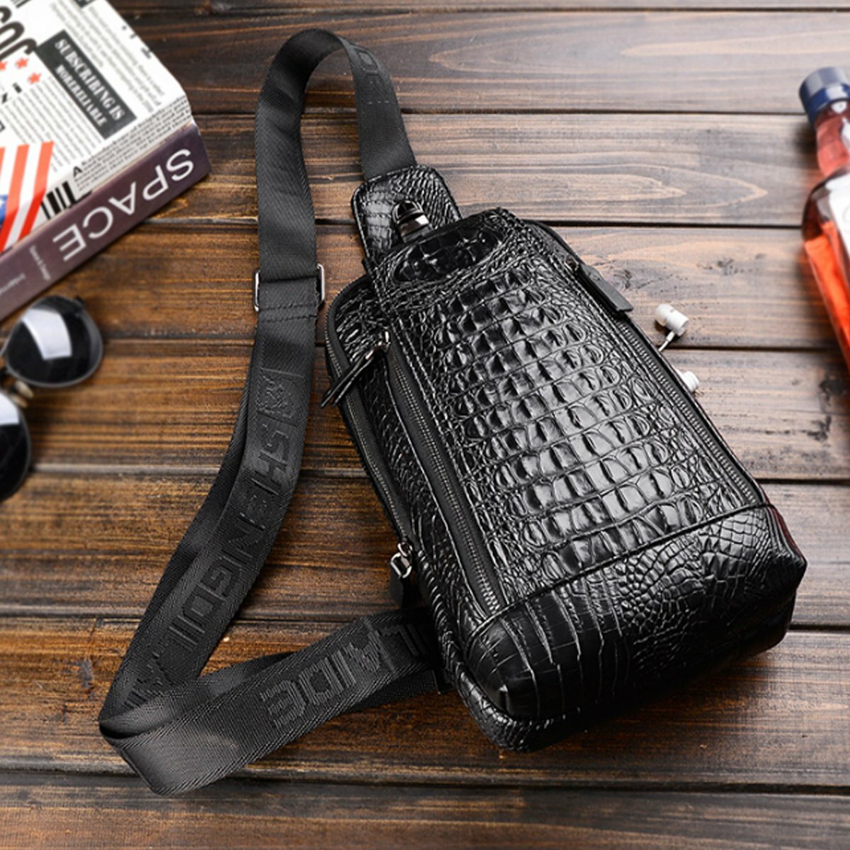 Men’s Leather Crocodile Pattern Chest Bag Sling Backpack Crossbody Travel Bag