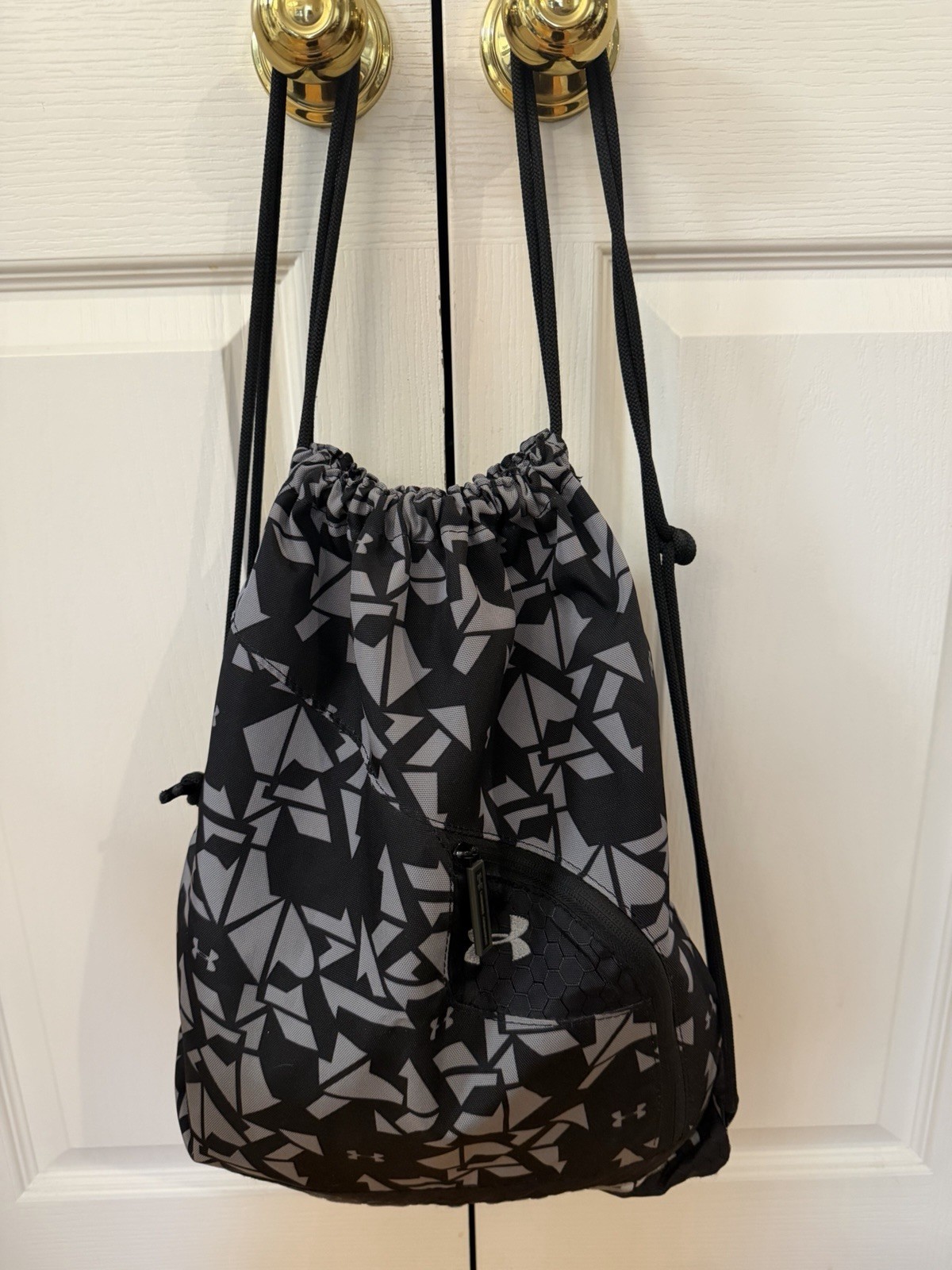 Under Armour Drawstring Backpack Sack Pack Gym Bag GreyBlack Front Zippocket