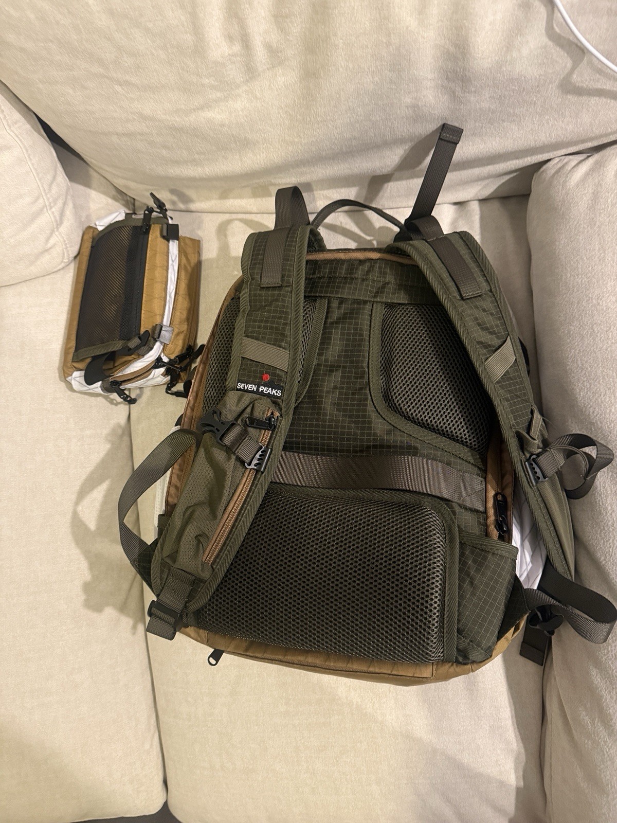 NEW Seven Peaks All Pack Camel Brown With Waist Pack