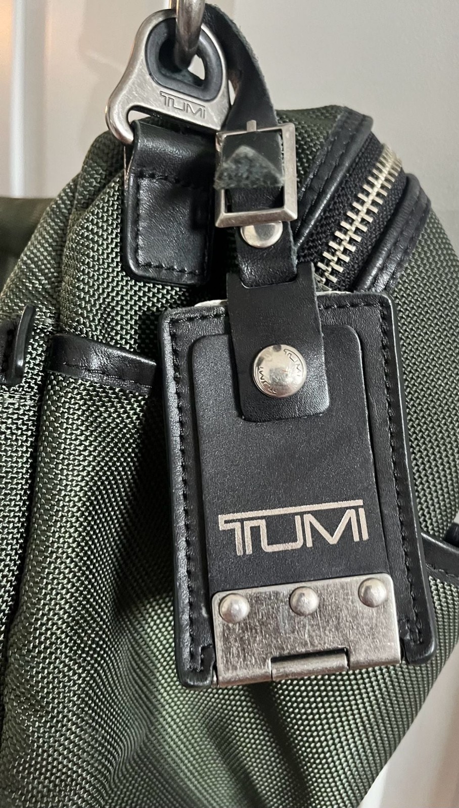 011-0011 TUMI Alpha Bravo 2-Way Briefcase/Travel Bag in Olive Green Nylon