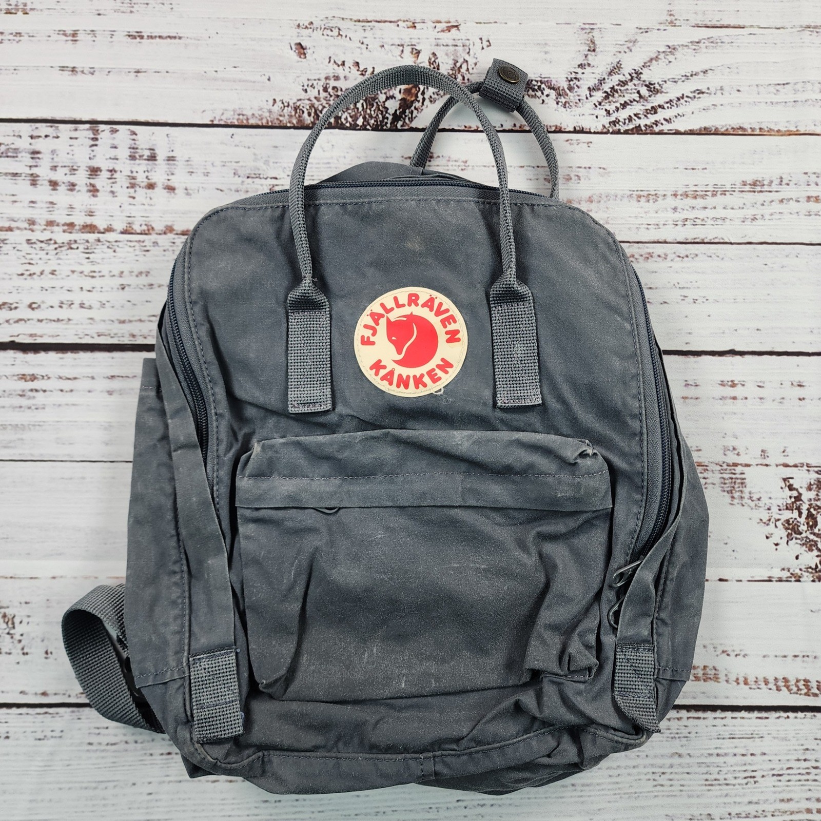 Fjallraven Kanken Classic Backpack Graphite Gray 16L Shoulder Pads Daypack