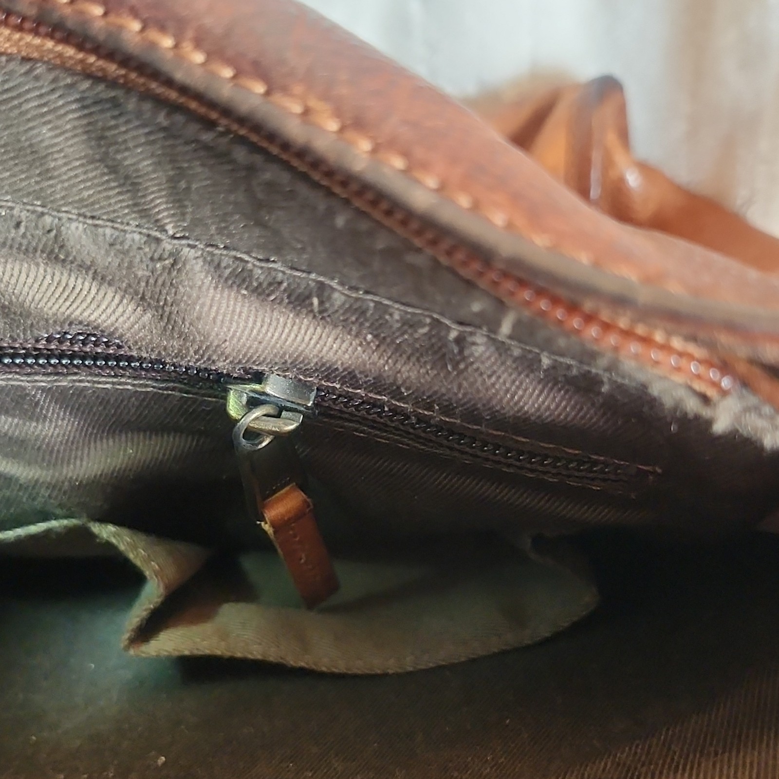 CARGOit Men’sLeather Brown Crossbody Bag Zip Buckle Snap, Pockets, Canvas Strap