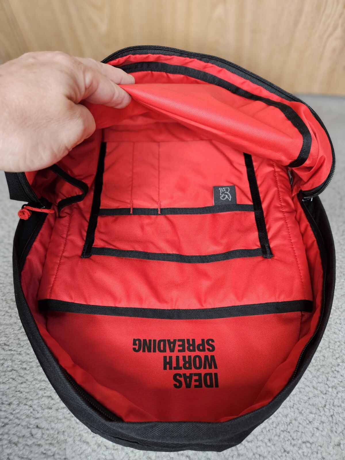 Special Edition – Chrome Naito Pack x TEDxPortland – 15in MacBook – 8 pockets!