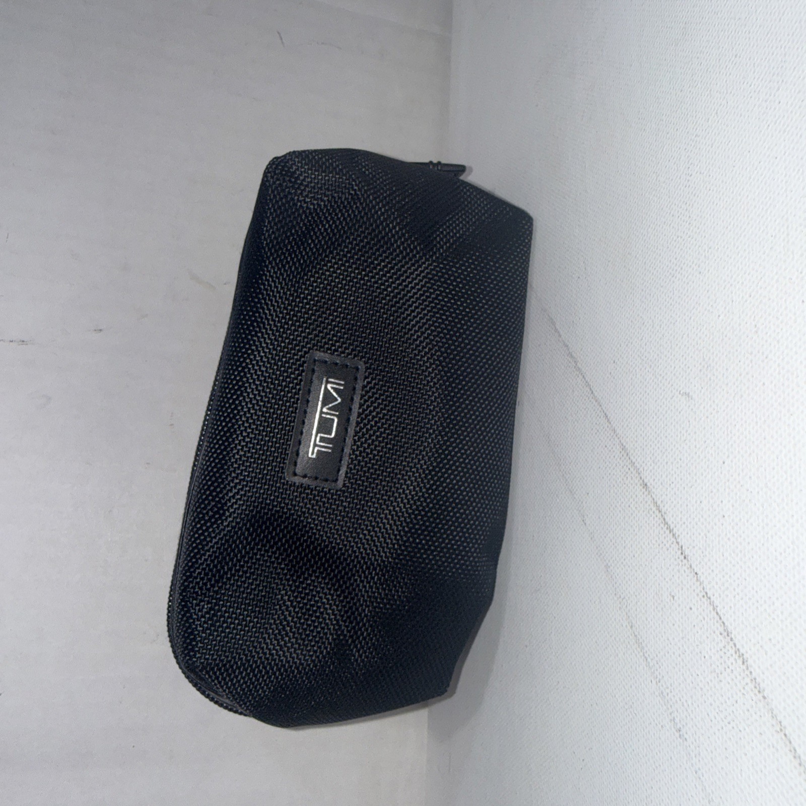 Tumi Delta Accessory Pouch Bag Zip Case Black Makeup Toiletry Travel & Eye Mask