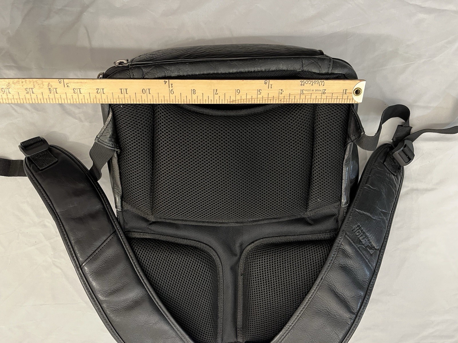 Kenneth Cole Reaction Manhattan Messenger Backpack Black 16″ Laptop $200 Retail