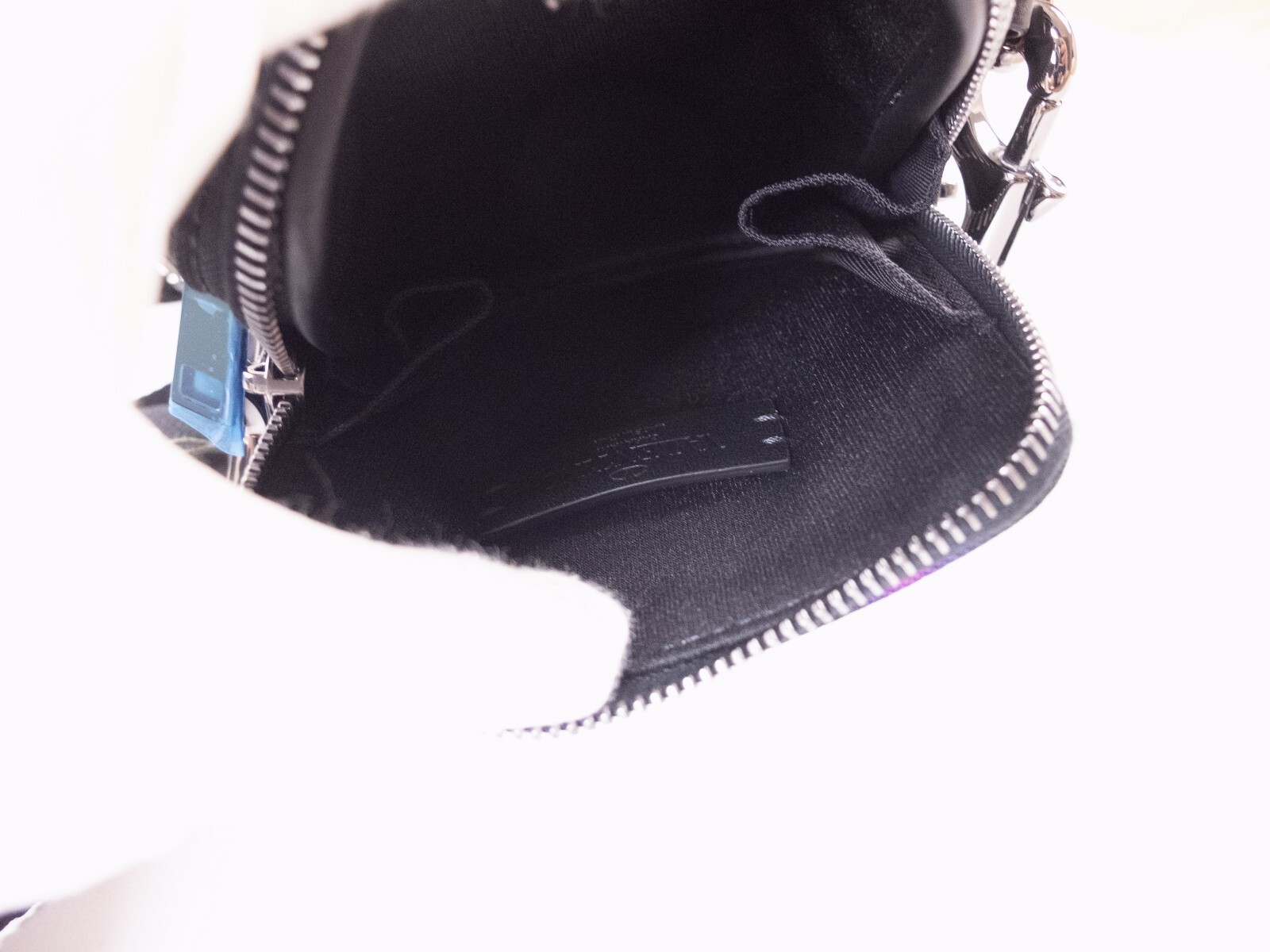 (NO CUSTOMS TAX) VALENTINO Garavani VLTN black neon camouflage small canvas bag
