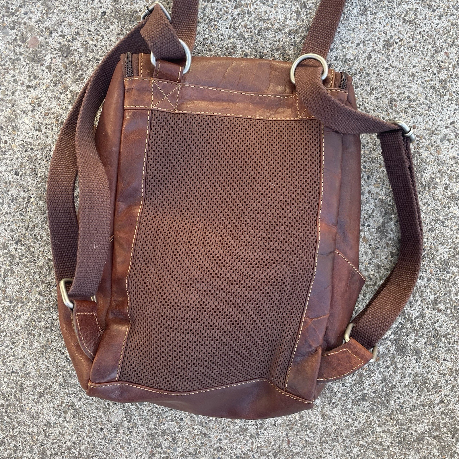 JACK GEORGES Unisex Backpack Voyager Convertible Brown Buffalo Leather