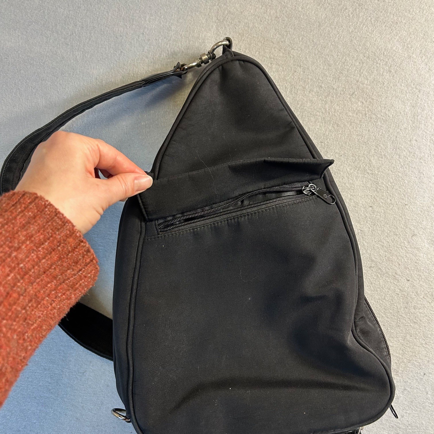 Norm Thompson Convertible Sling Purse Backpack Bag Black Adjustable Travel