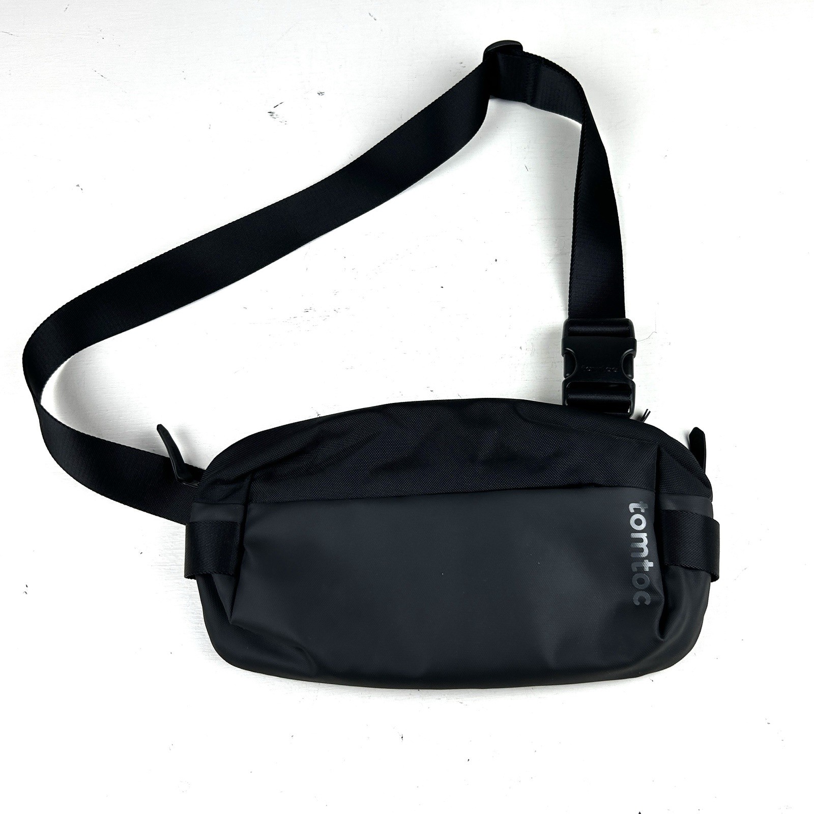 tomtoc T21S1D1 Sling Bag Crossbody Shoulder Travel Tech Organizer Black