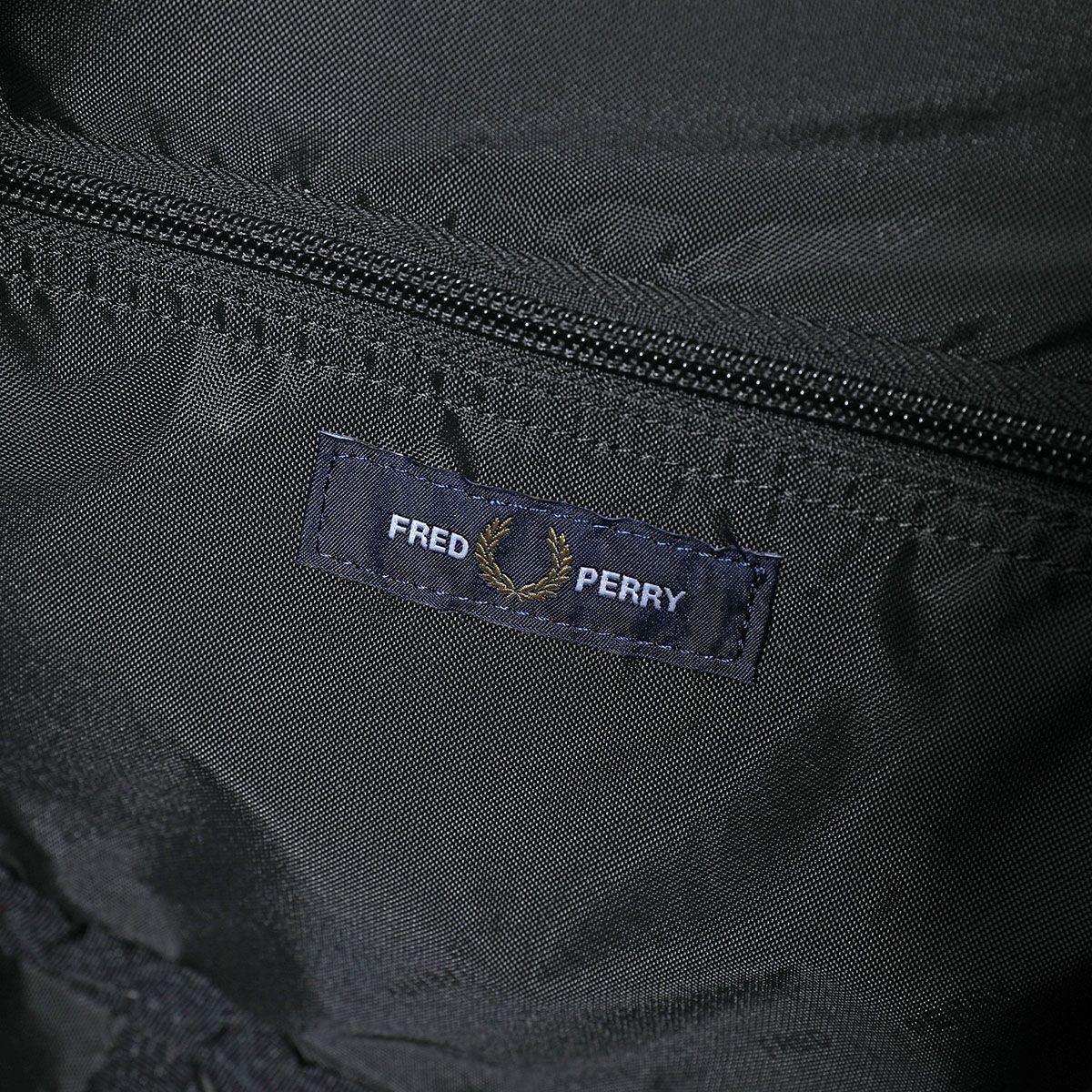 FRED PERRY Classic Barrel Bag L7255 Men’s Shoulder Bag Black color only