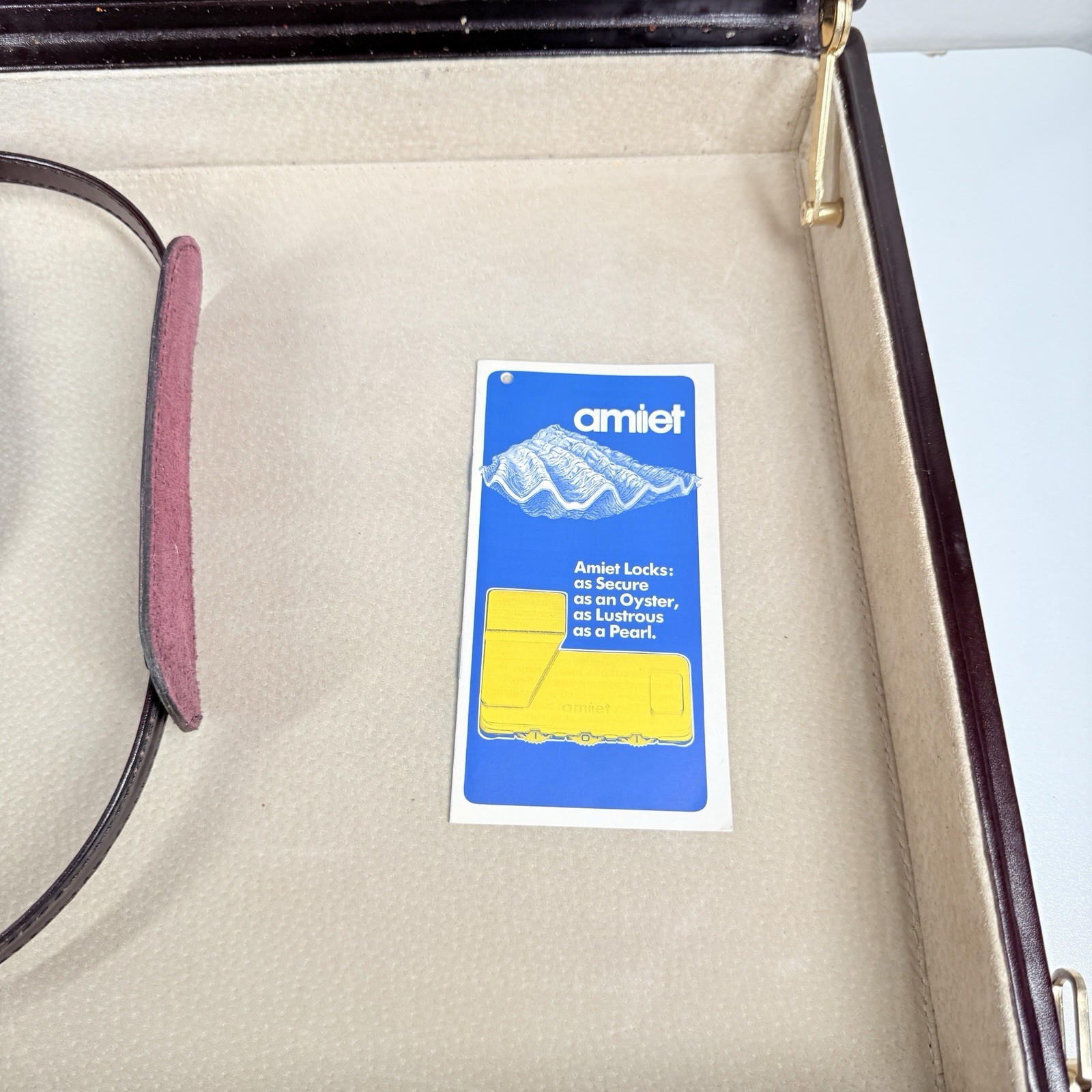 Amiet Burgundy/Maroon Leather Briefcase Combination Locks 17×13” With Tags
