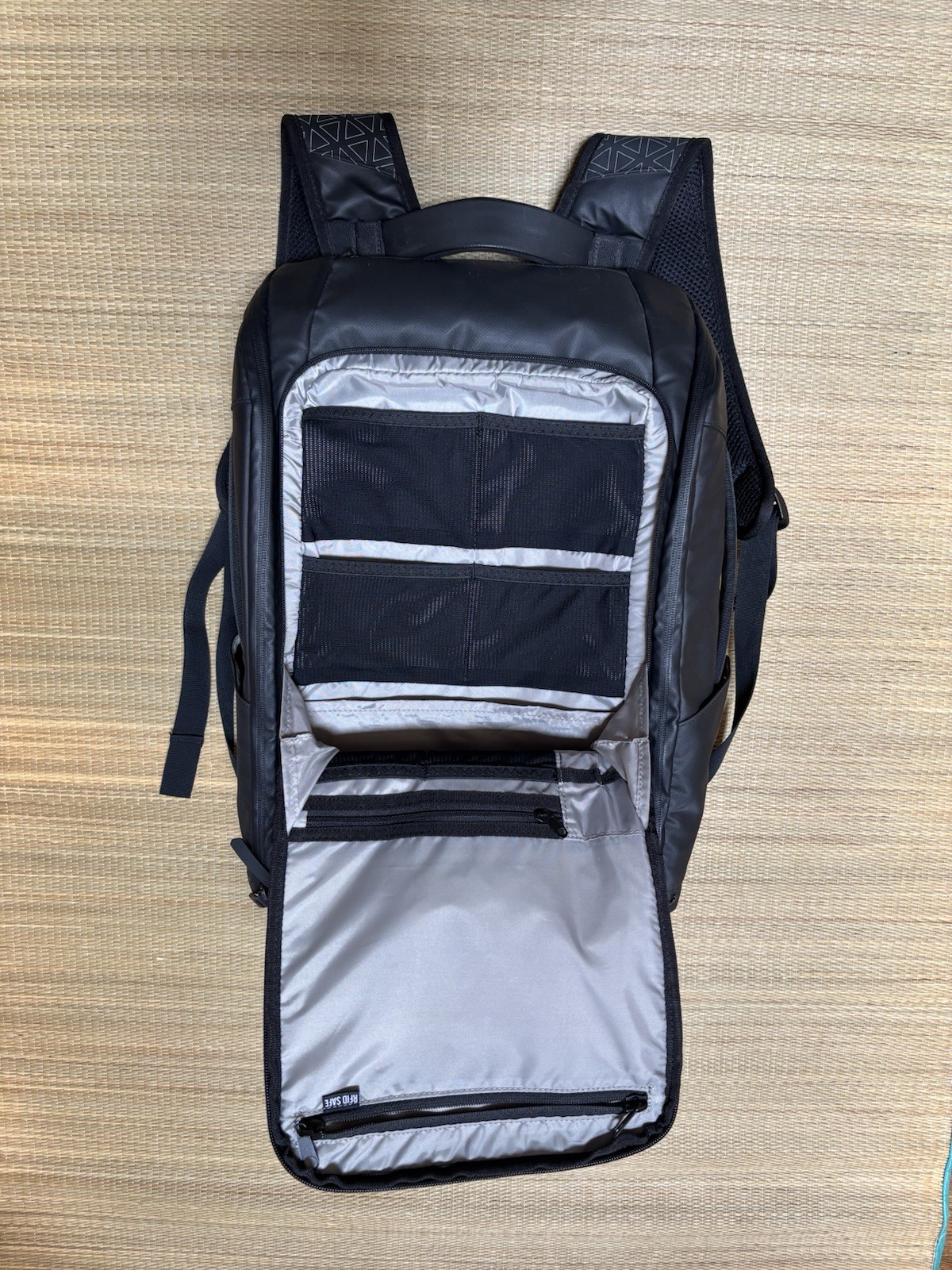 Nomatic Travel Pack Backpack 20L Black Gray