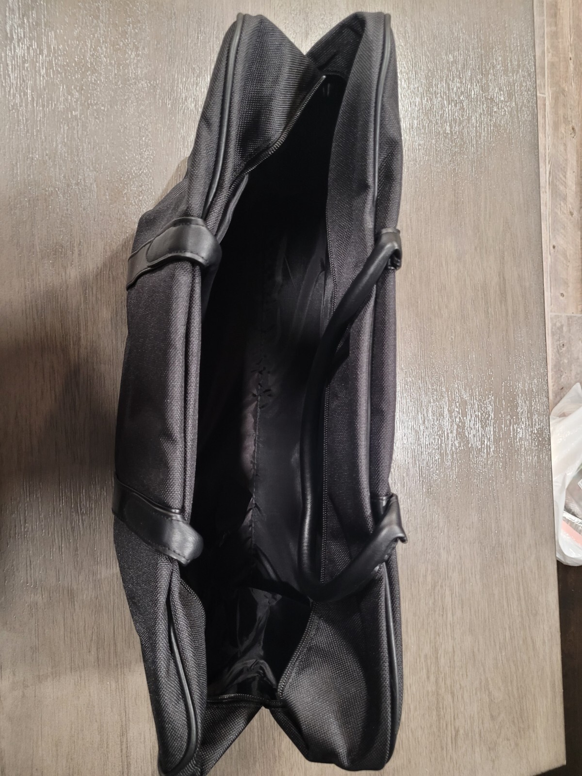 BRAND NEW, HUGO BOSS Parfums Black Folding Travel Bag