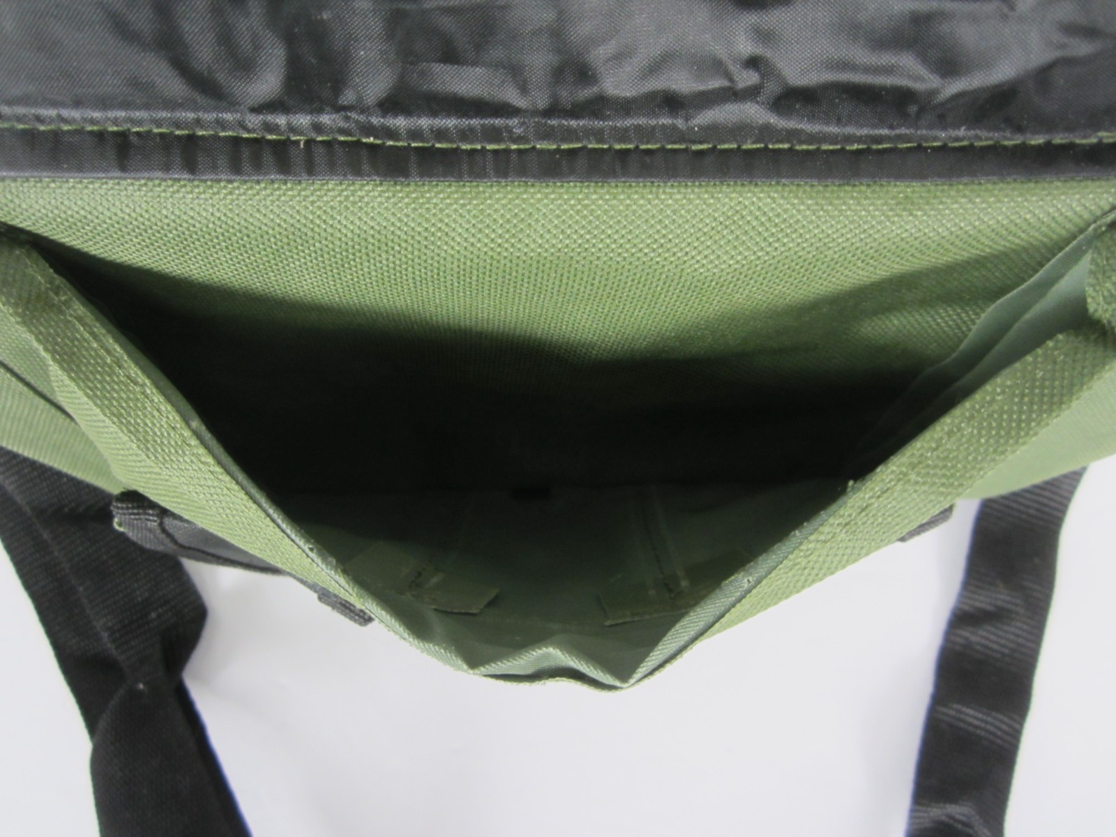 Outdoor Life Small Olive Green Soft Travel Bag Camping Hiking Fishing Hunting