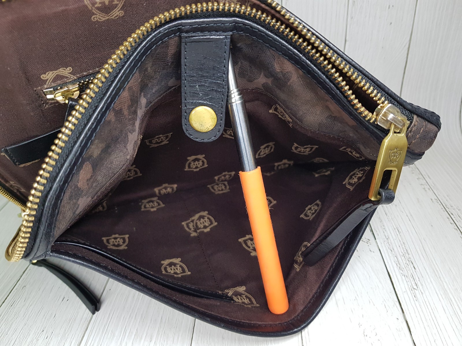 MASSIMO DUTTI men’s leather clutch, 27×22 cm.