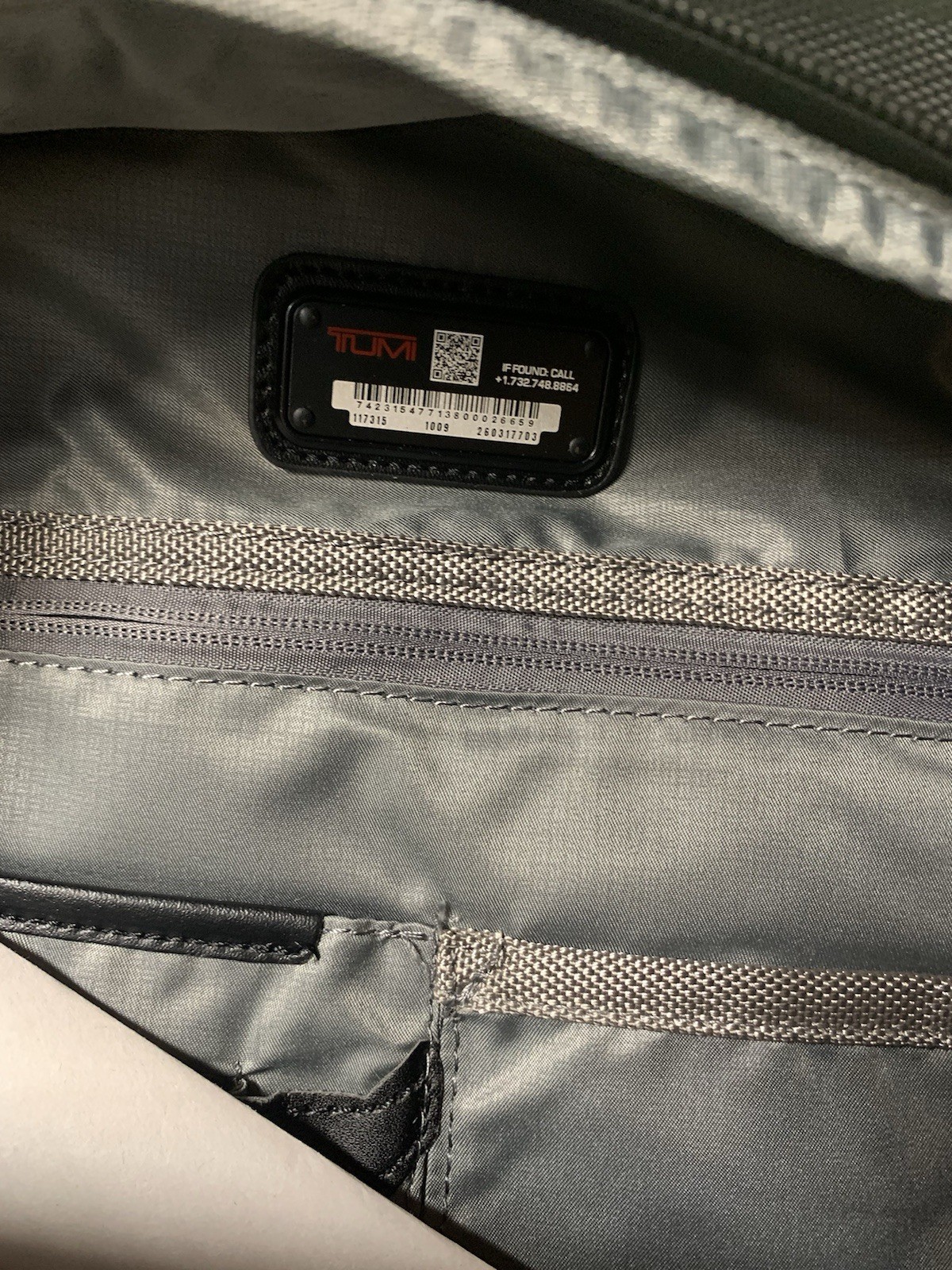 NEW TUMI Alpha 3 Slim Solutions Expandable Brief Pack. Black