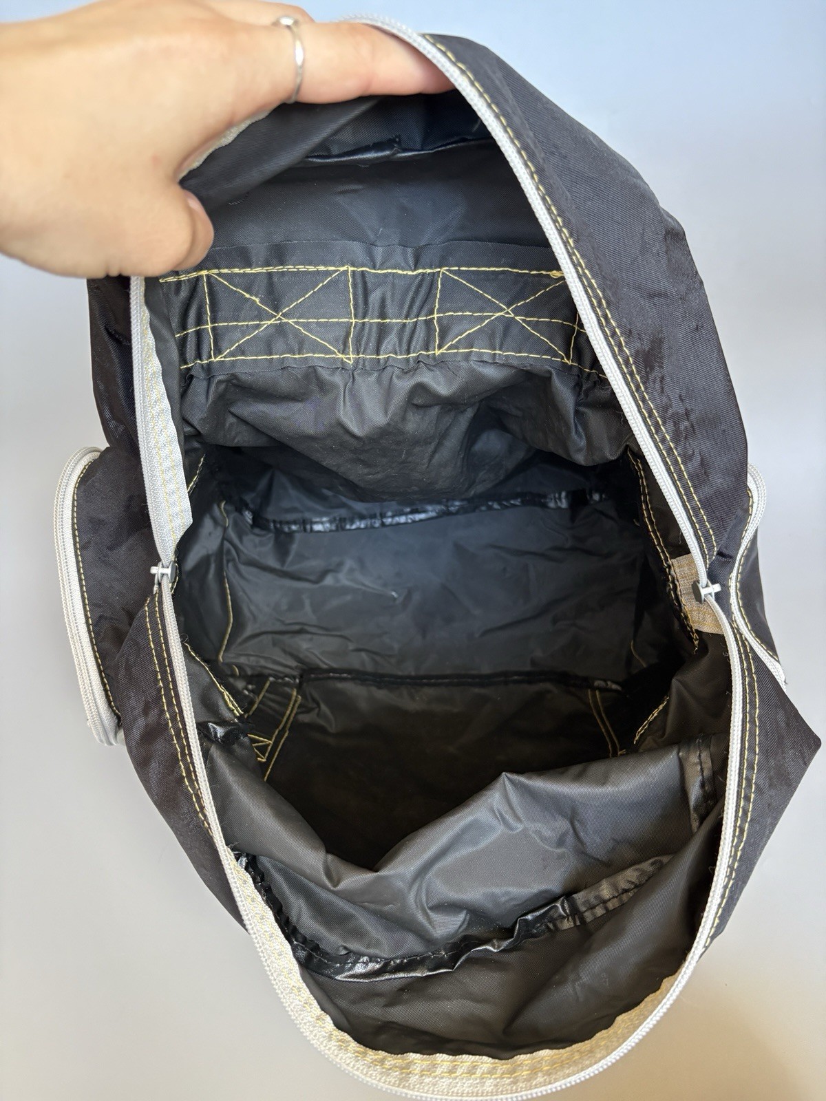 Umbro Vintage Backpack Rucksack Black Yellow Nylon Y2K Sport Football Bag⁠
