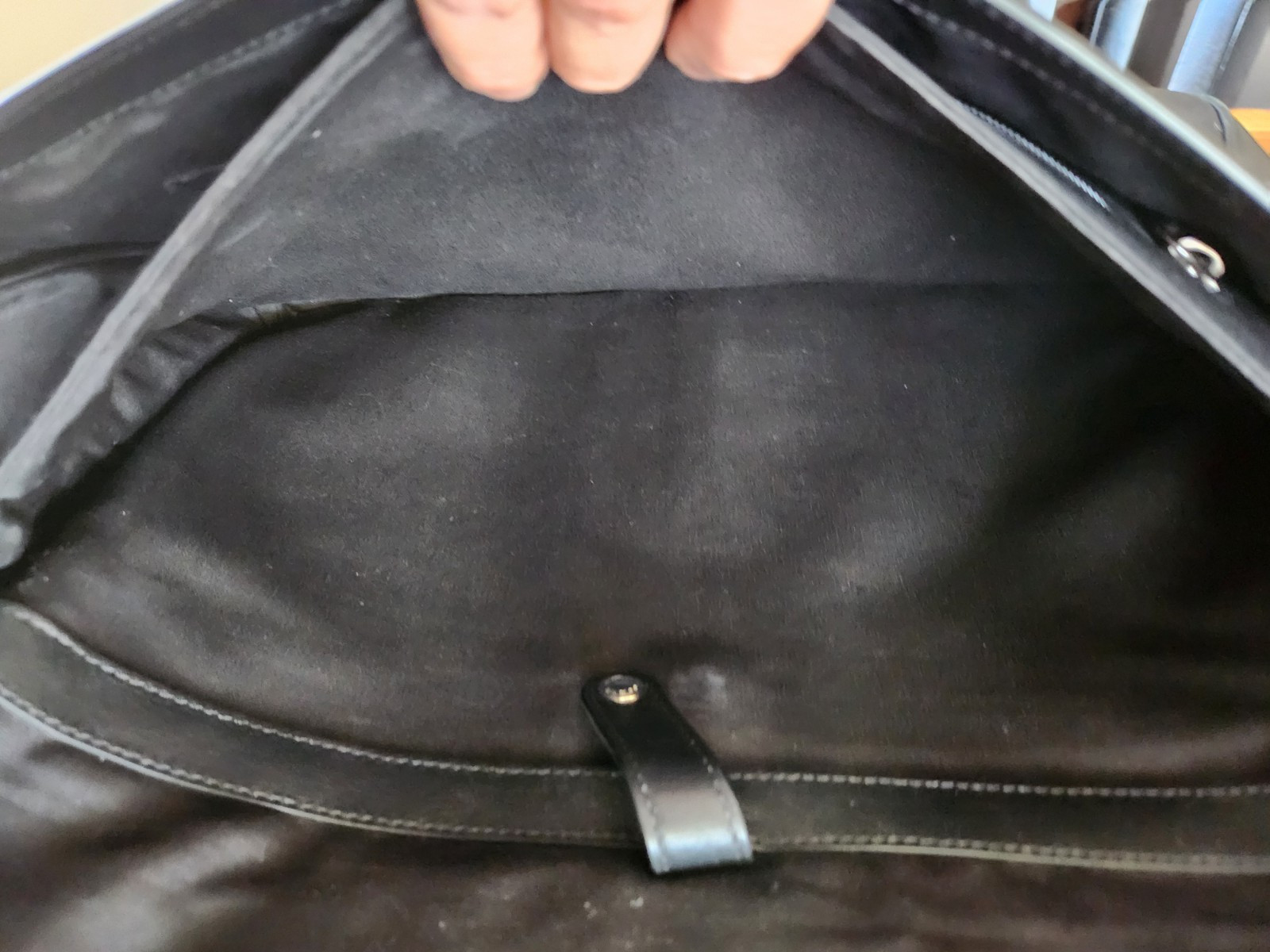 Quality Coach Leather Perry Flap Black Briefcase/Laptop Bag Lock Closure