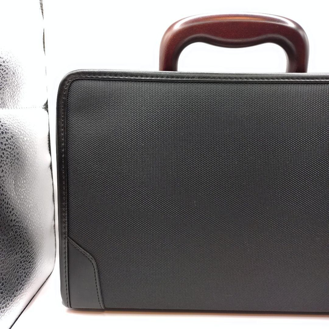 IS PLUS Business Bag Black Wooden Handle B5 30cm Used