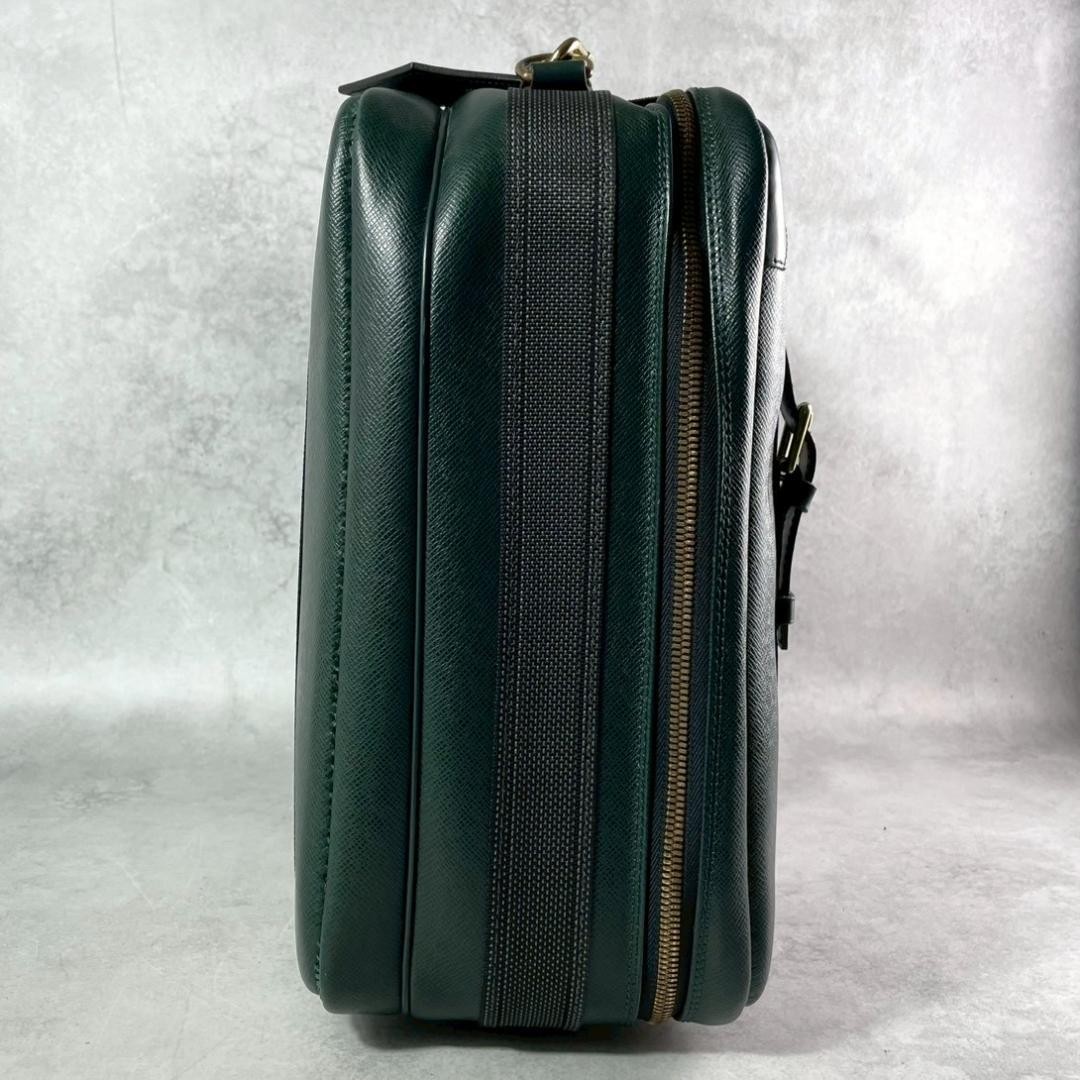 Louis Vuitton Taiga Satellite 53 2Way Boston Bag Dark Green Leather Excellent