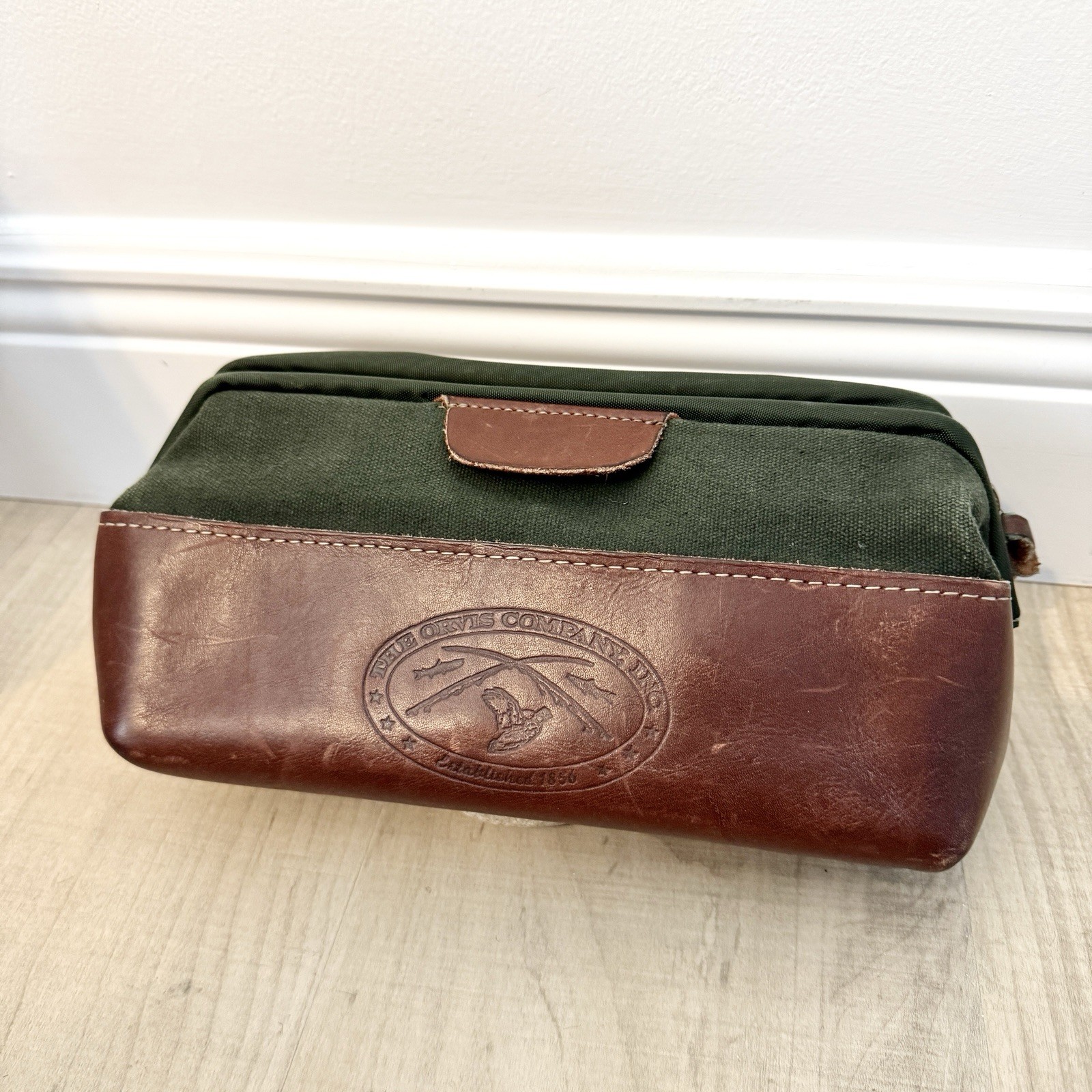 Vintage Orvis Leather & Canvas Fly Fishing Travel Toiletry Dopp Kit Green