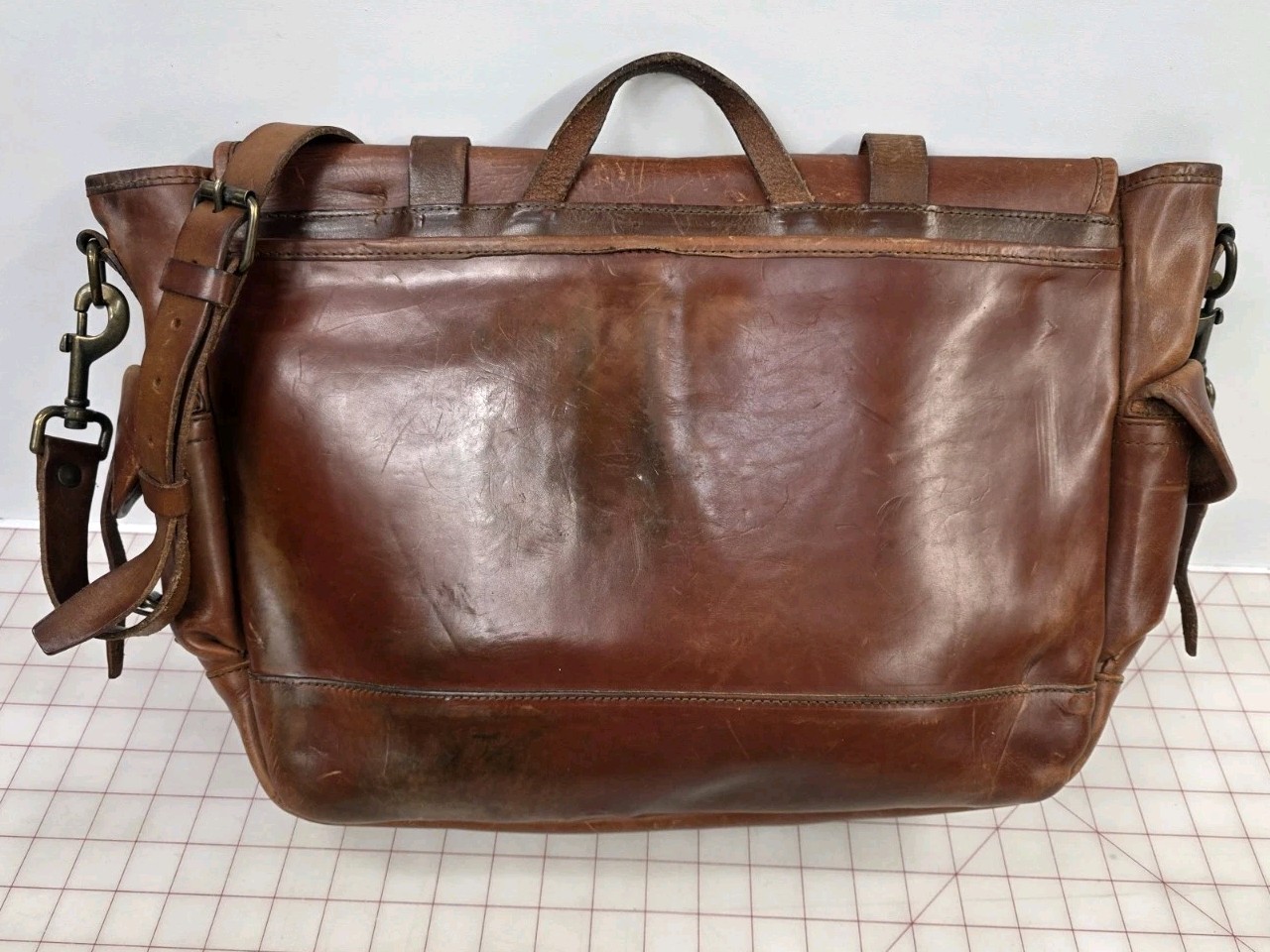 Whipping Post WP Standard Large Leather Messenger Bag