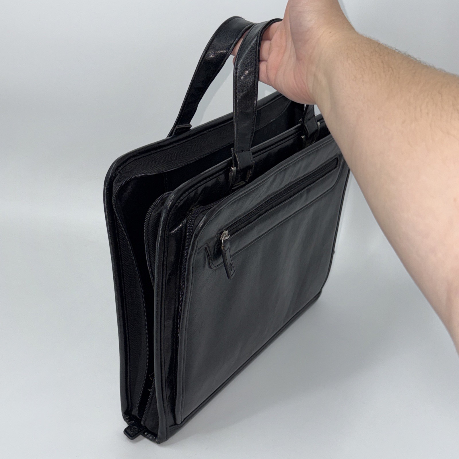 VTG Zip Brief Case/Laptop Foray 3 ring, Calc, zip pocket, cardholder, excel. con