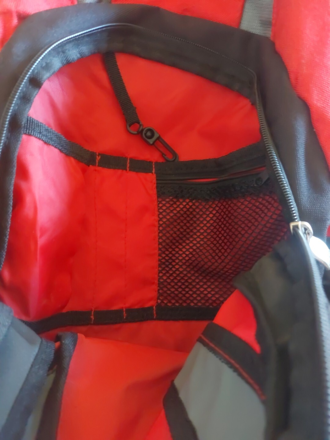 Adidas Backpack Black/Red Compartments Flaw See Description Sale