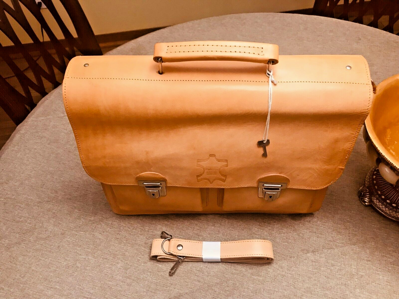 ECHTES LEDER Thick Saddle Leather Briefcase /Messenger Bag /Backpack – GERMANY
