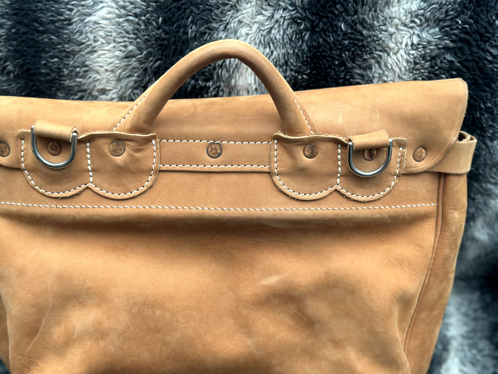 “THE J PETERMAN COMPANY” Saddle Tanned Leather Messenger Satchel Bag