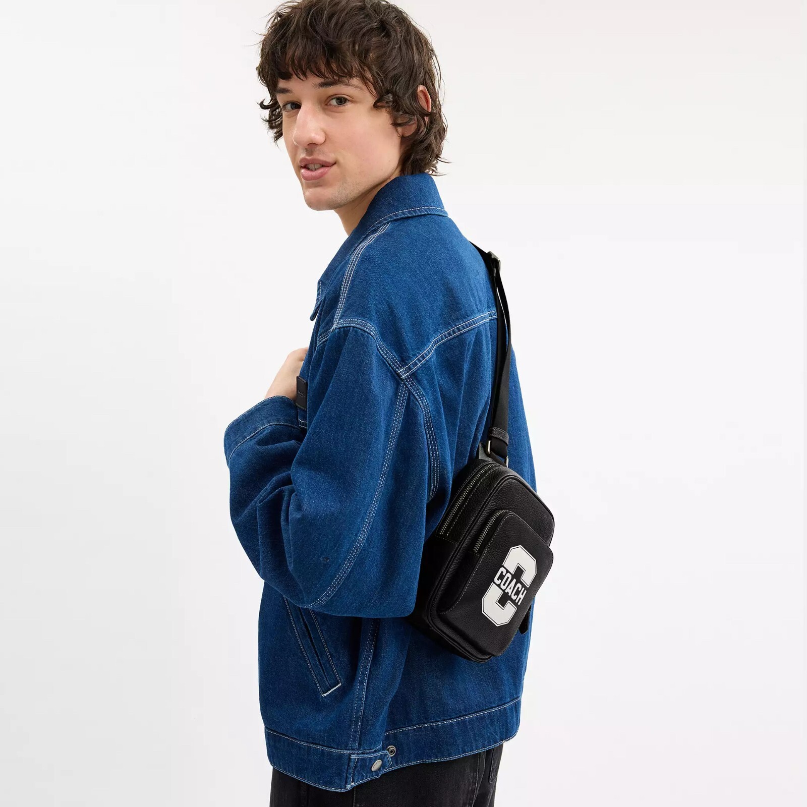 NWT Coach CAJ39 Racer Sling Pack With Varsity Motif Leather Pebble Leather $328