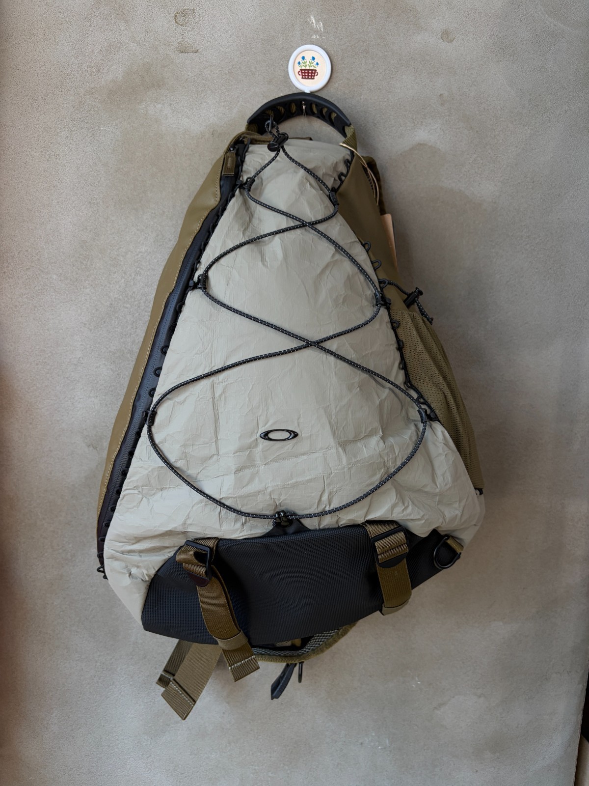 Oakley Latitude Sling Pack 12L Unisex Casual Sports Travel Bag NWT FOS9018067C9