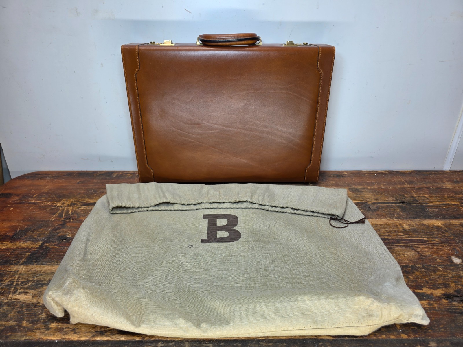 Bally Italy Leather Attache Briefcase CEO President Hard Case with Dust Cover