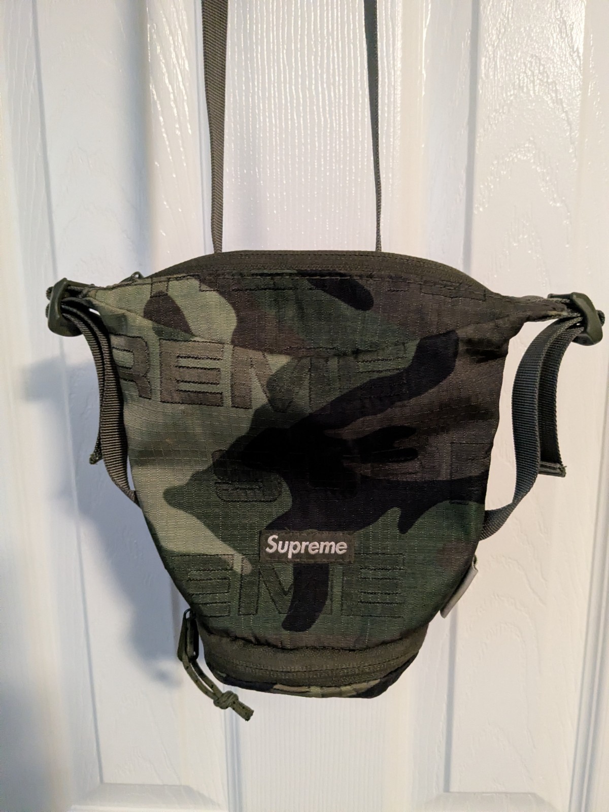 Supreme Camo Neck Pouch/Shoulder Bag (only used twice)