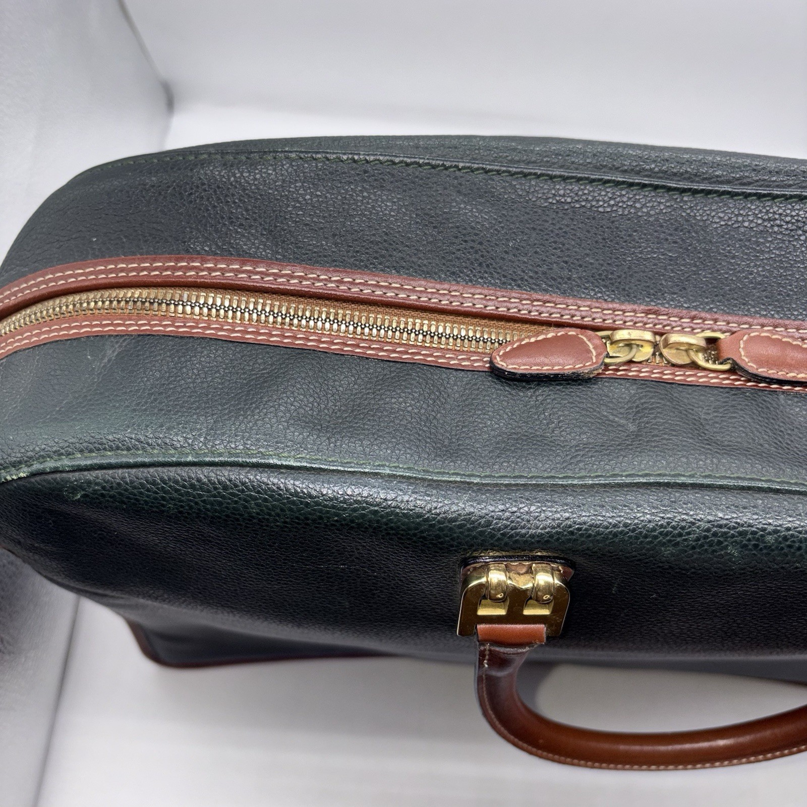 Bally Pebbled Leather B Logo Briefcase Gold Brass Hardware Office Travel VTG