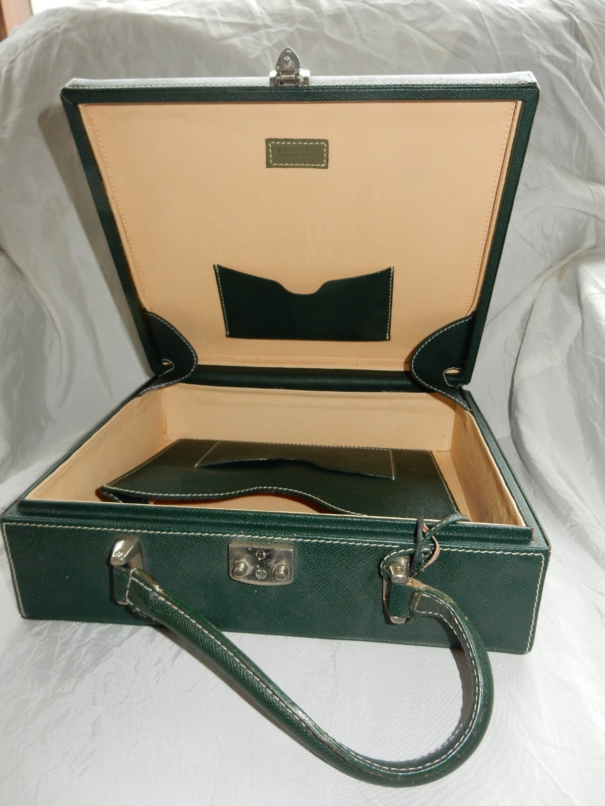 Vtg. Barneys New York Green Hard-Shell Diplomatic Attache Briefcase Folio Folder