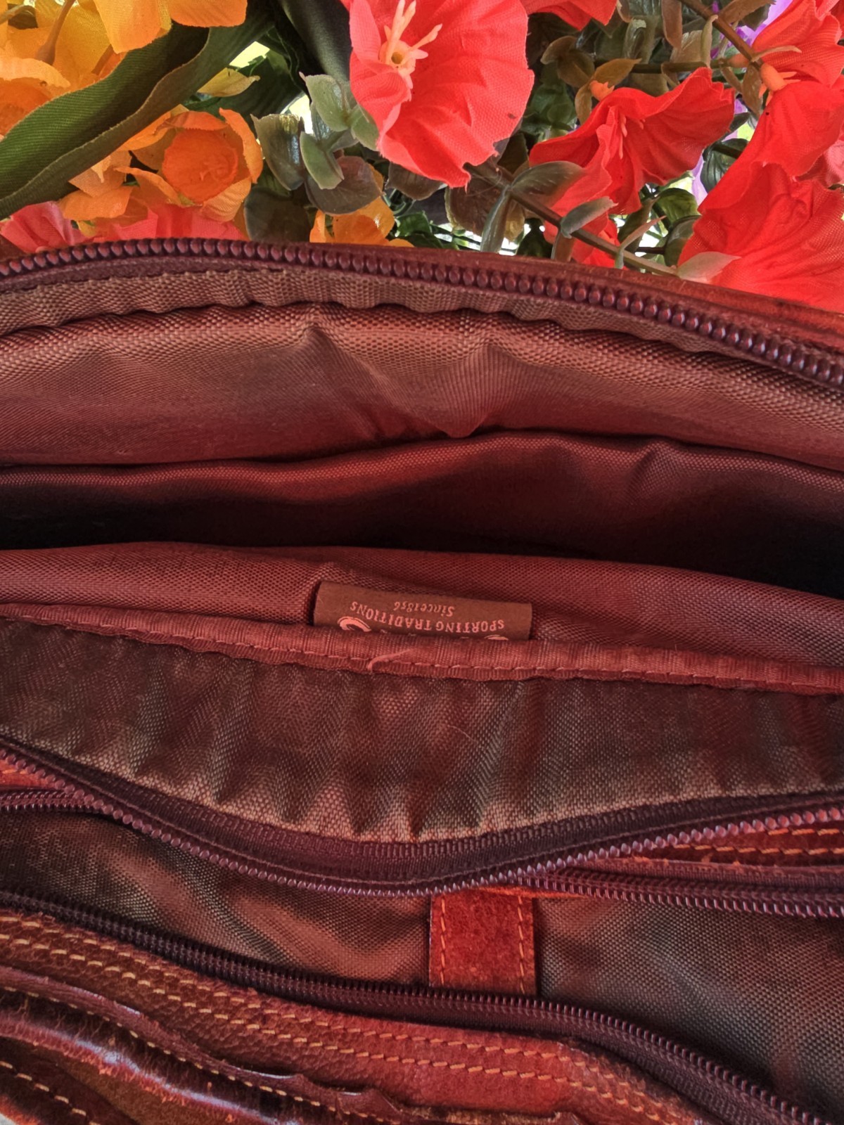 Vintage Orvis All Leather Briefcase Messenger Bag Satchel Laptop