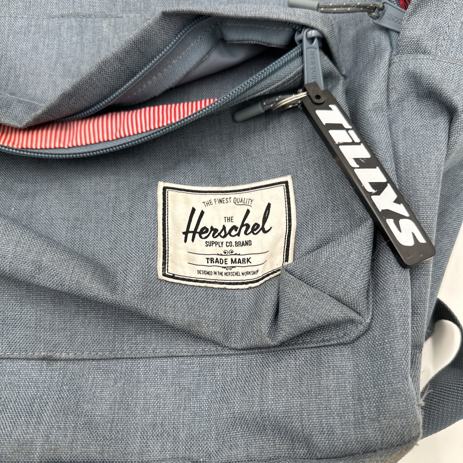 Herschel Settlement Backpack, Faded Denim and Leather trim Classic 23.0L preown