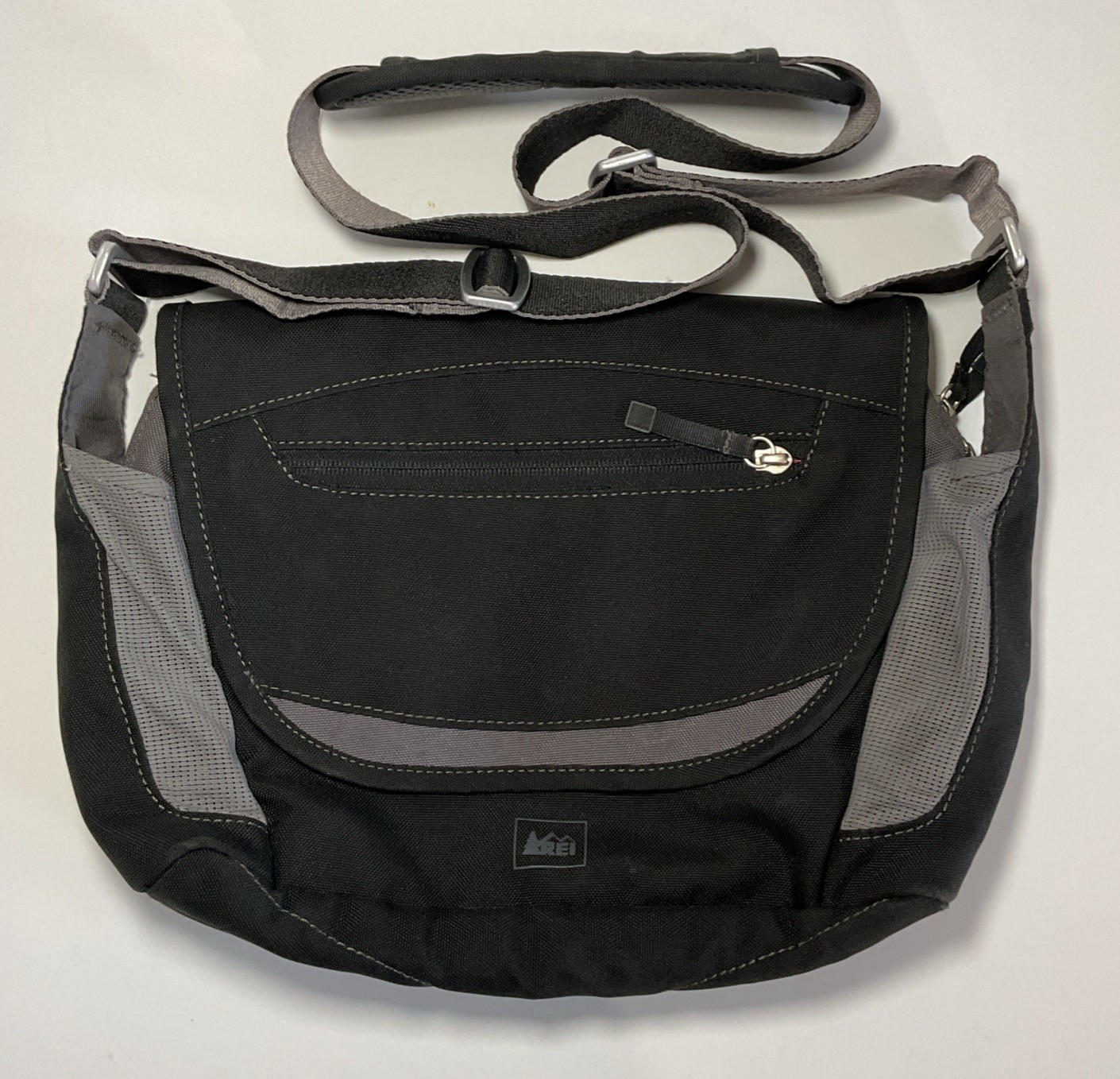 REI Crossbody Messenger Bag