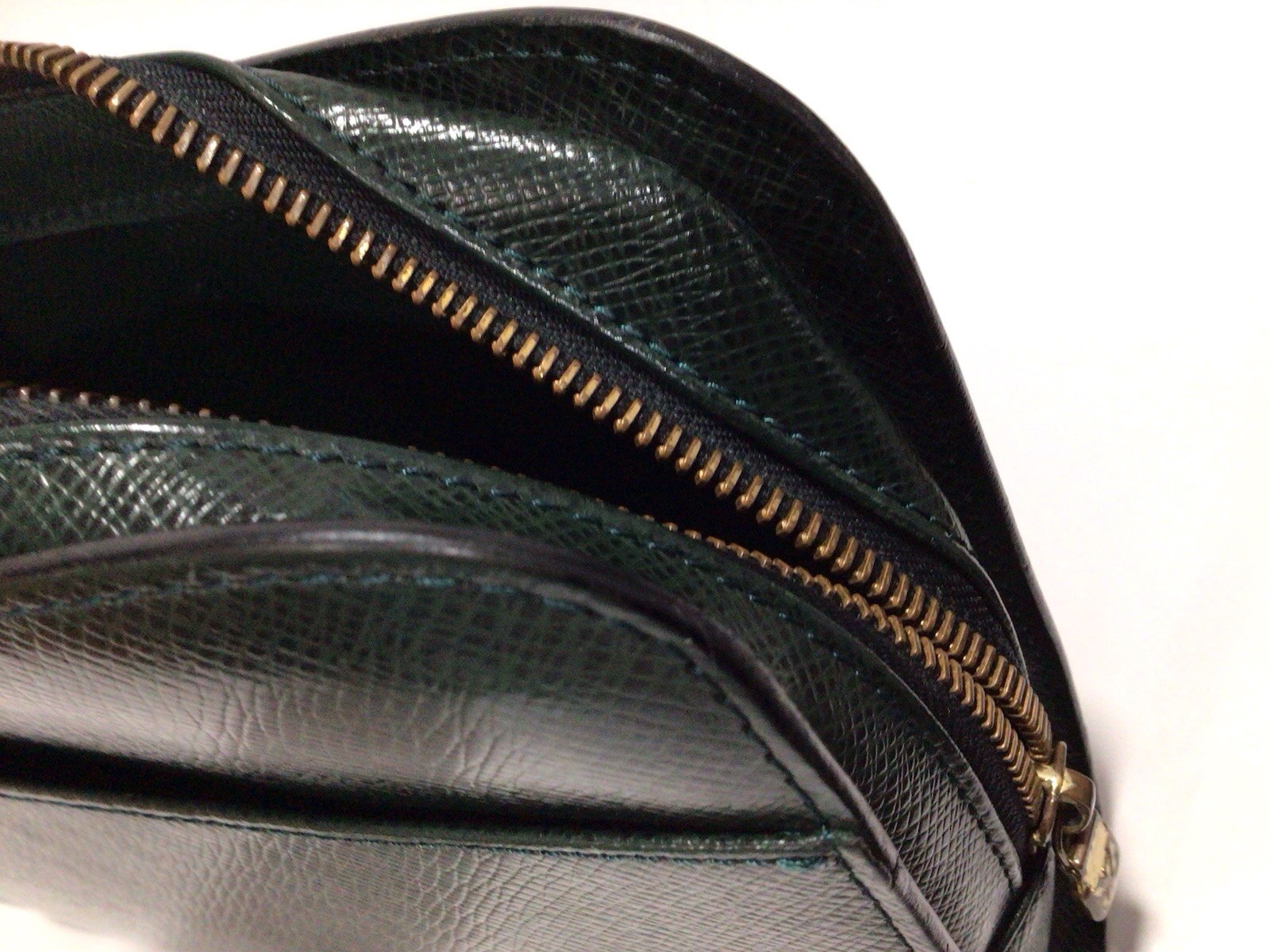 LOUIS VUITTON PARIS Men’s BAG (For DOCUMENTS, WALLET) / CODE VI1905 / France