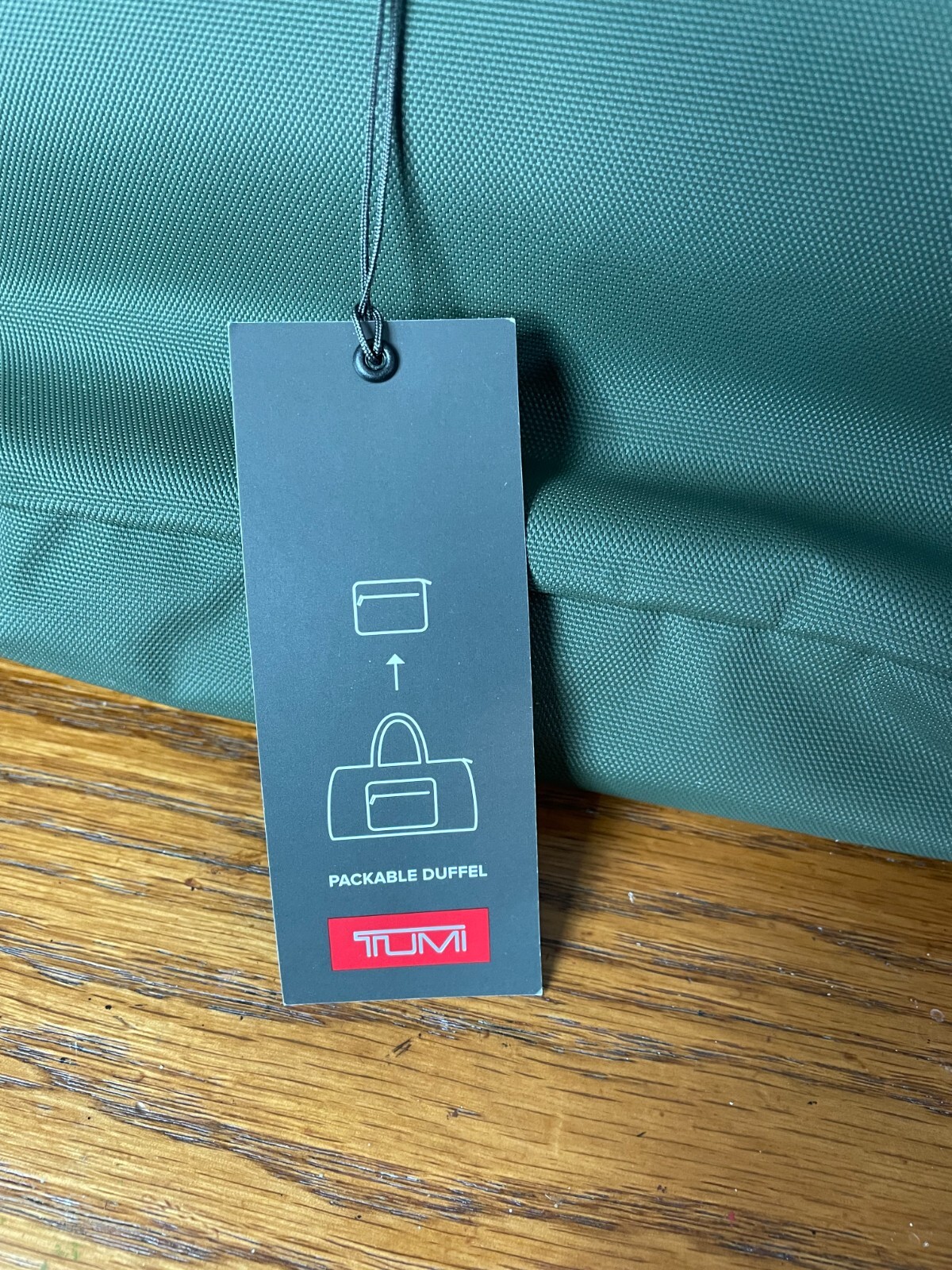 NWT TUMI OLIVE GREEN PACKABLE DUFFLE FOLDABLE DUFFEL TOTE BAG TRAVEL CARRYON