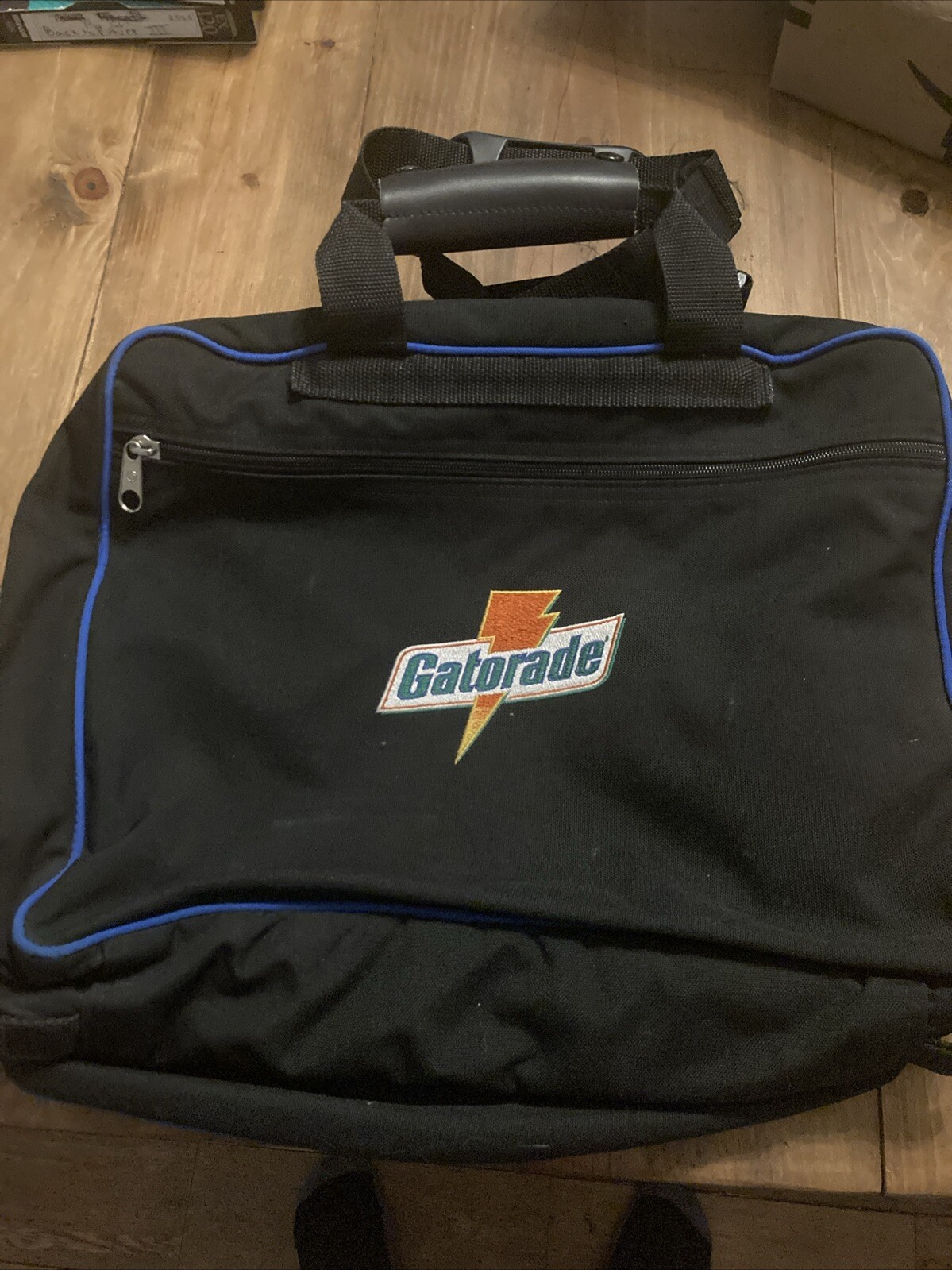 Gatorade Black/blue Embroidered Messenger Bag