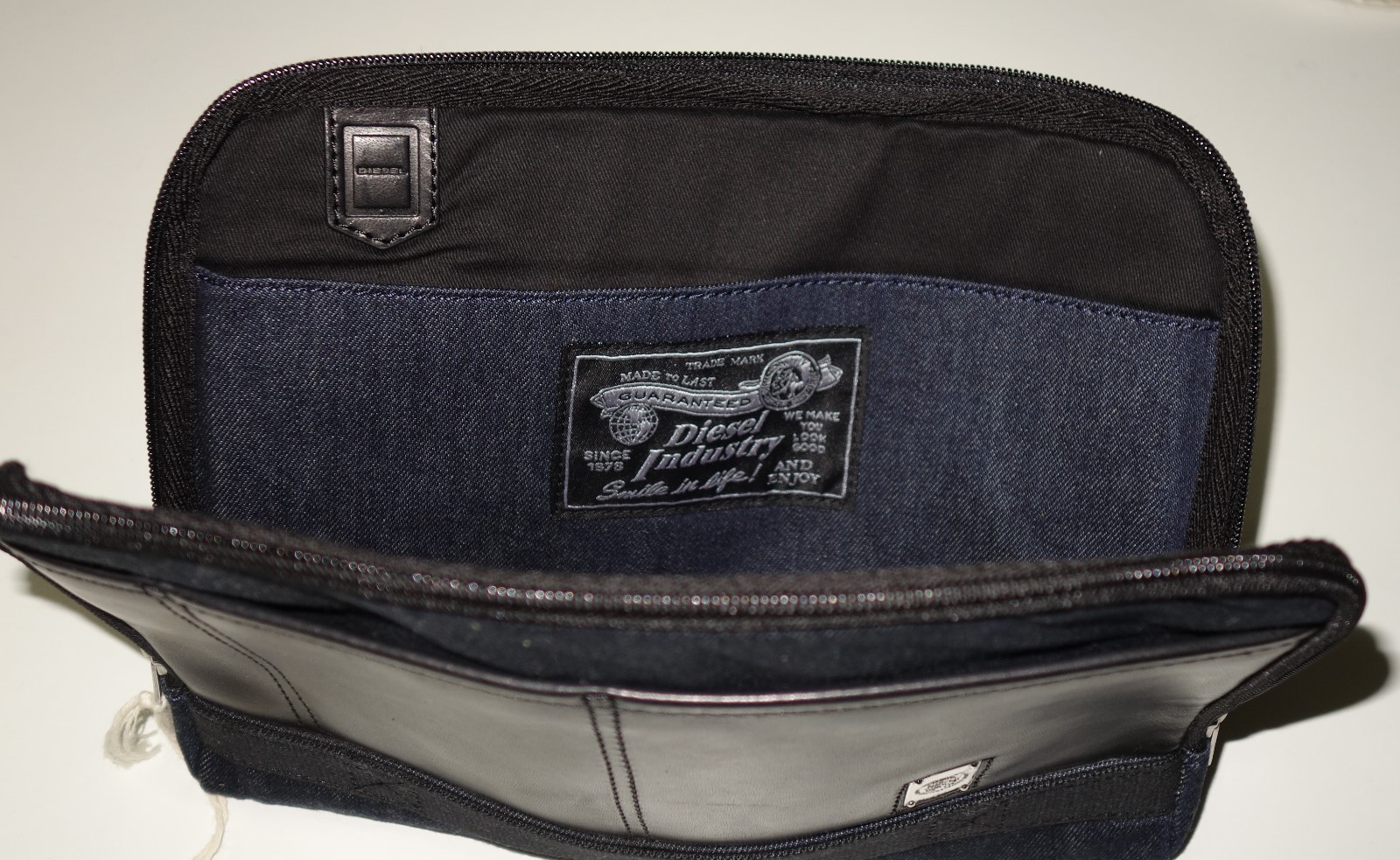 $120 NEW Diesel Zip Around Multiple Compartment Tablet Case 11″x8″ Indigo/Blue