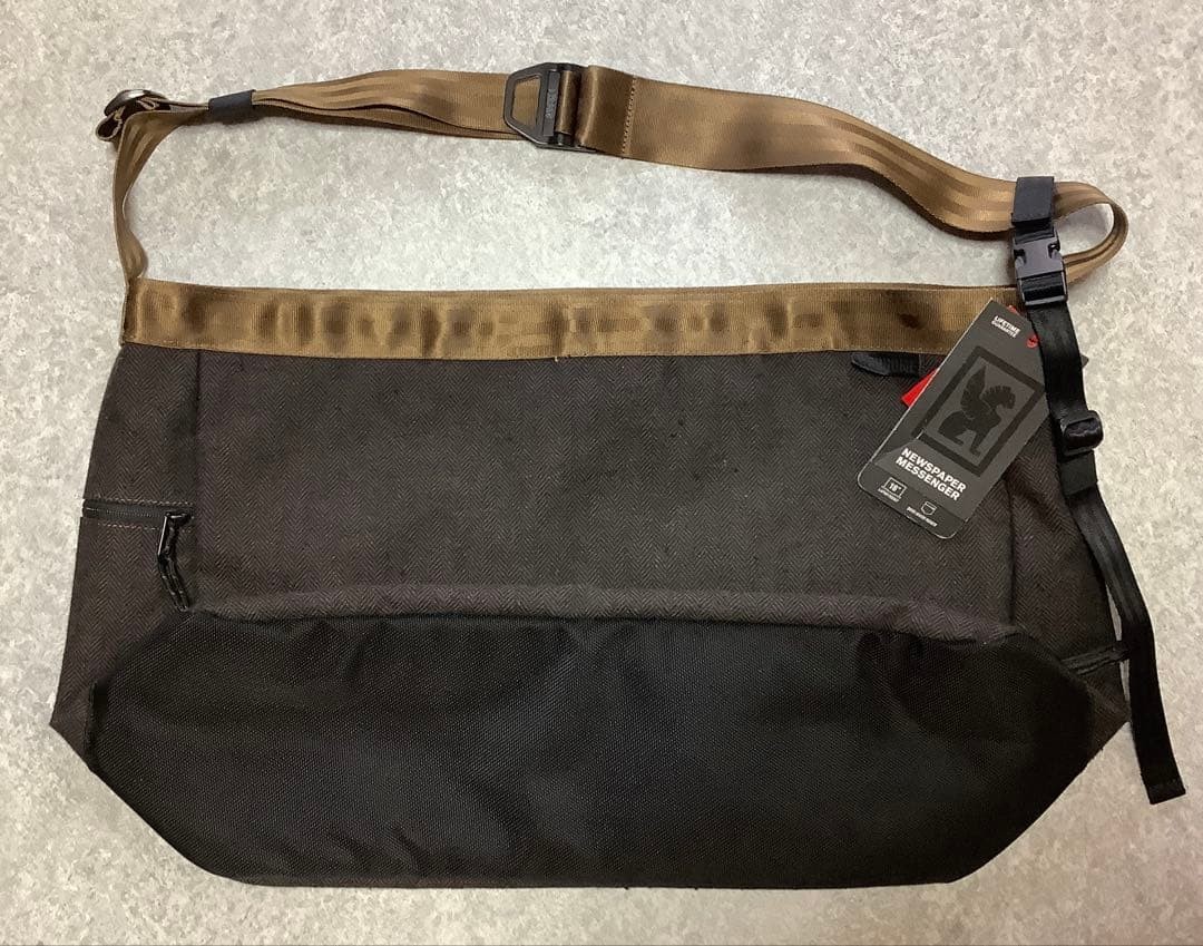 CHROME Newspaper Messenger Bag 26L Herringbone Brown Water-Resistant Nylon