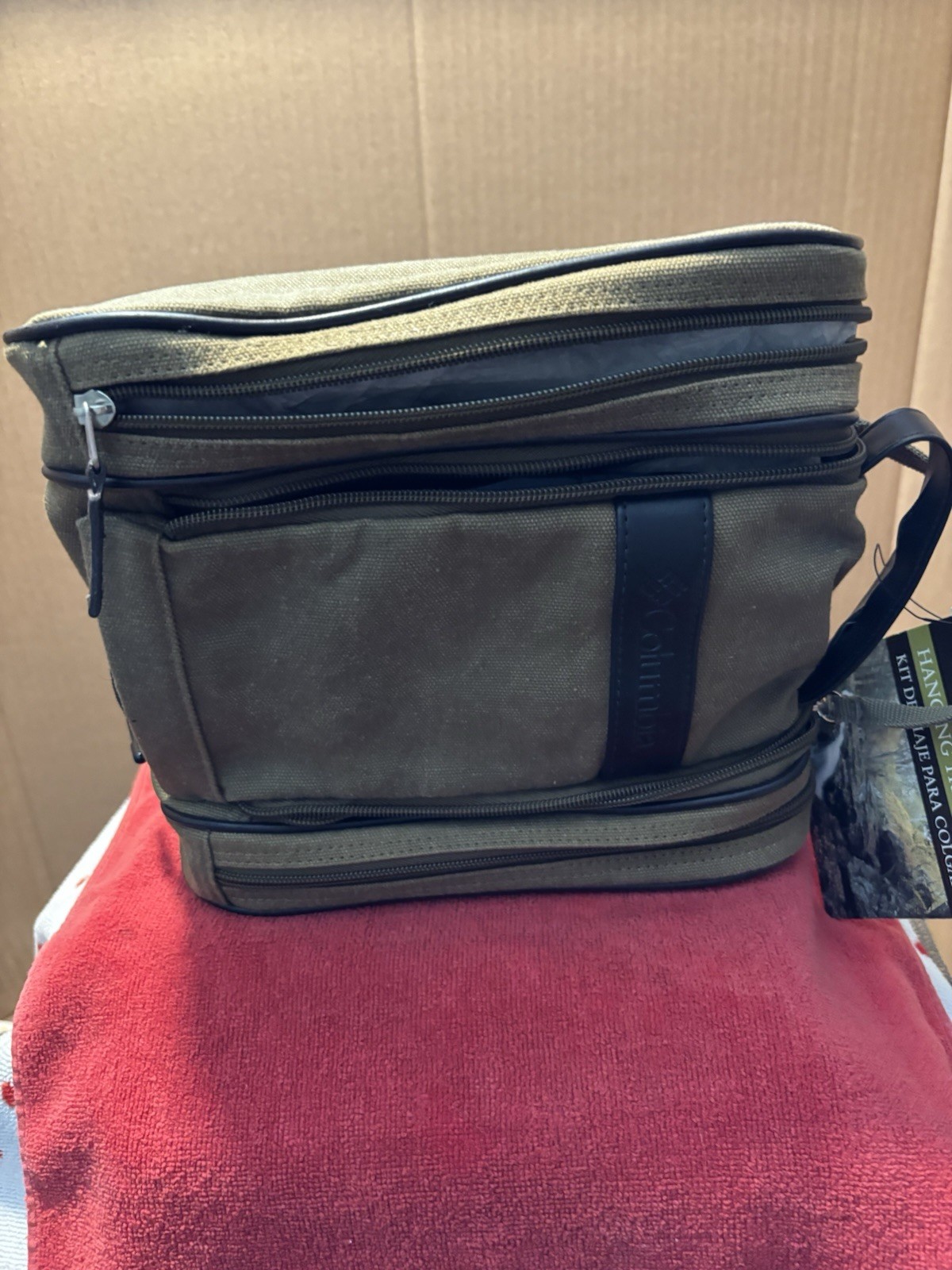 BNWT Columbia Hanging Travel Canvas Bag
