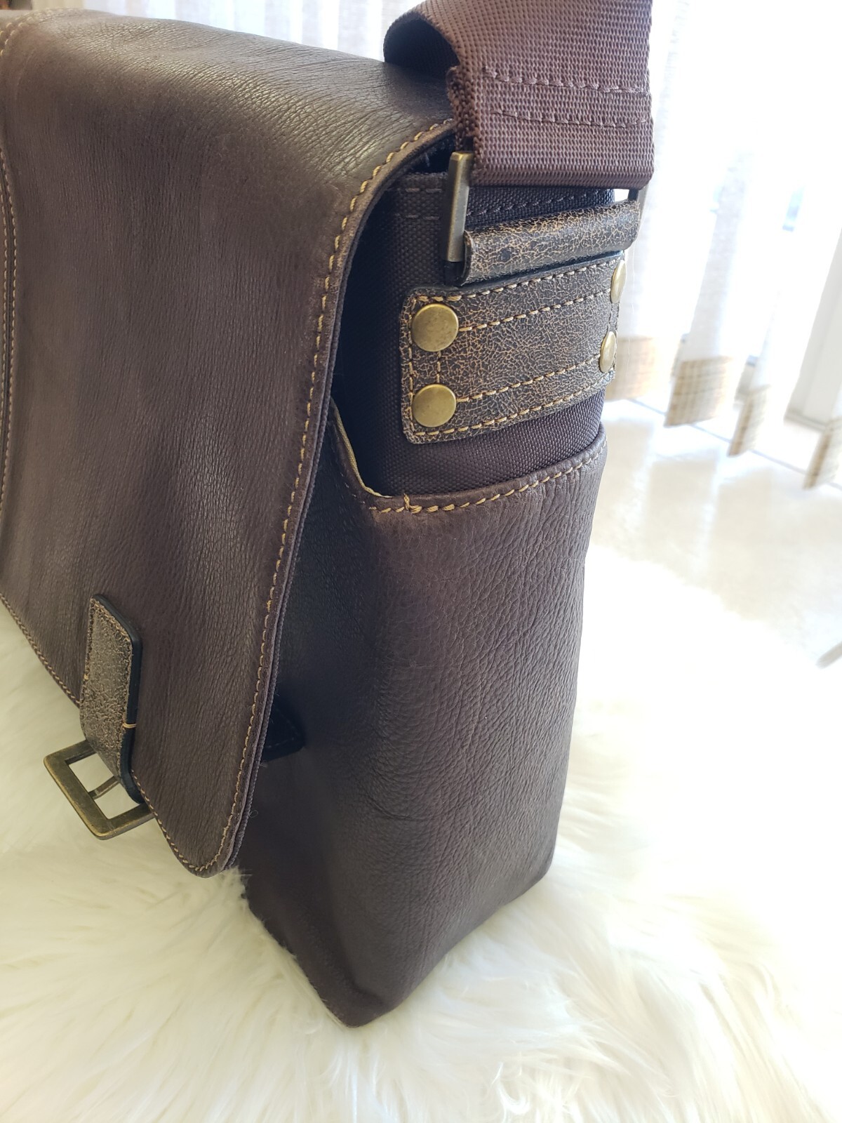 🌺Boconi Brown Leather Garth Slim Mailbag Men Messenger Laptop Crossbody Bag