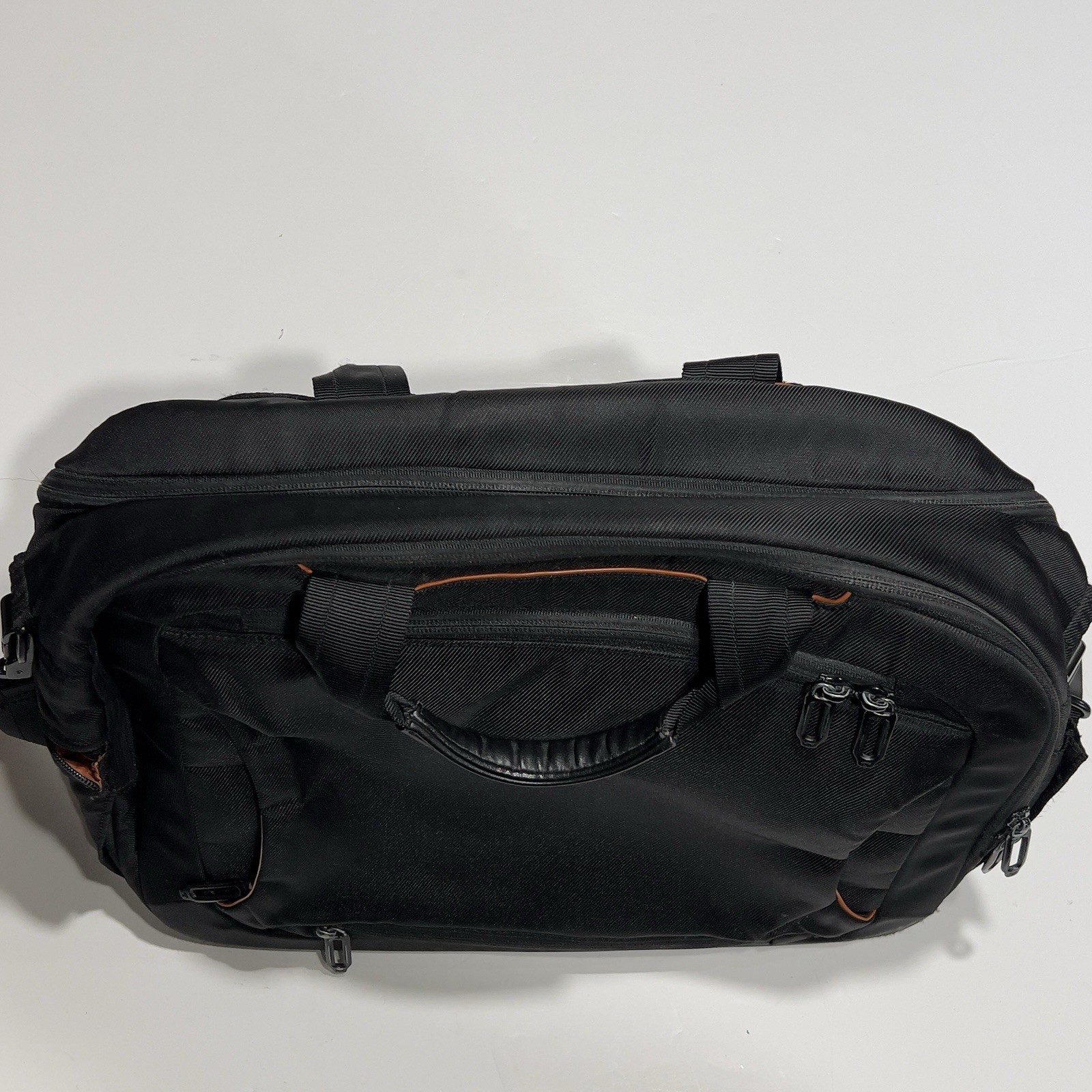 Tumi T-Tech Ballistic Nylon Expandable Messenger Bag Laptop Briefcase Black